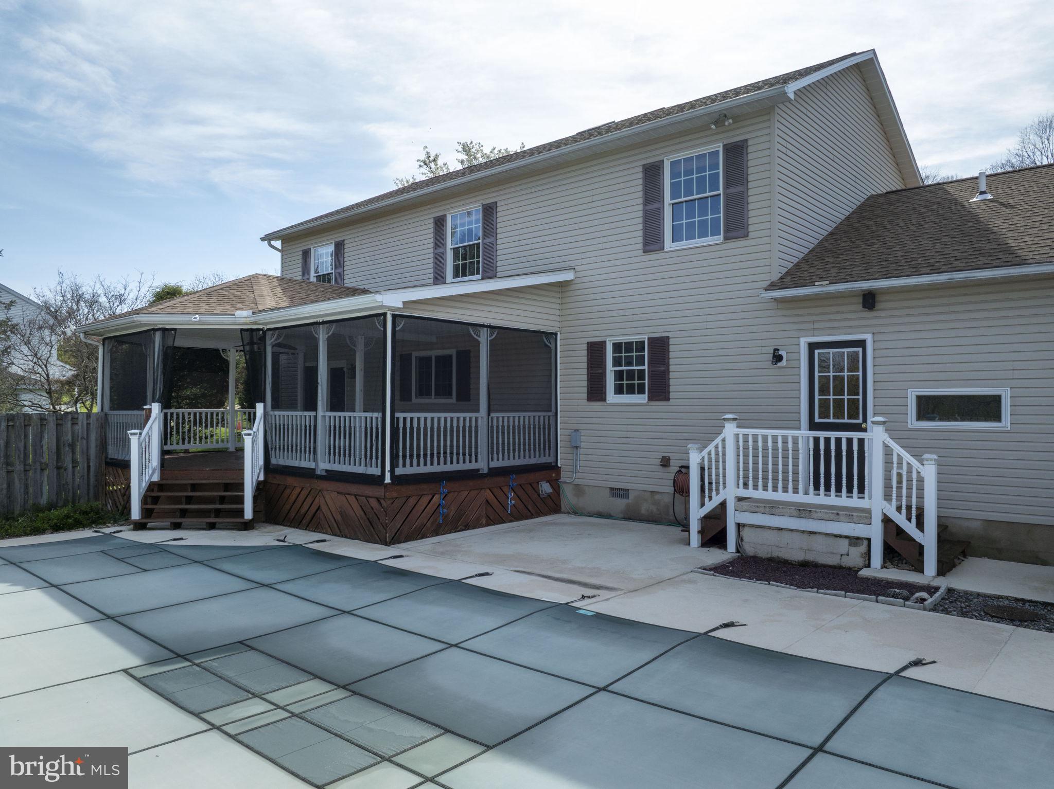 GREENHILL FARMS ESTATES - Residential