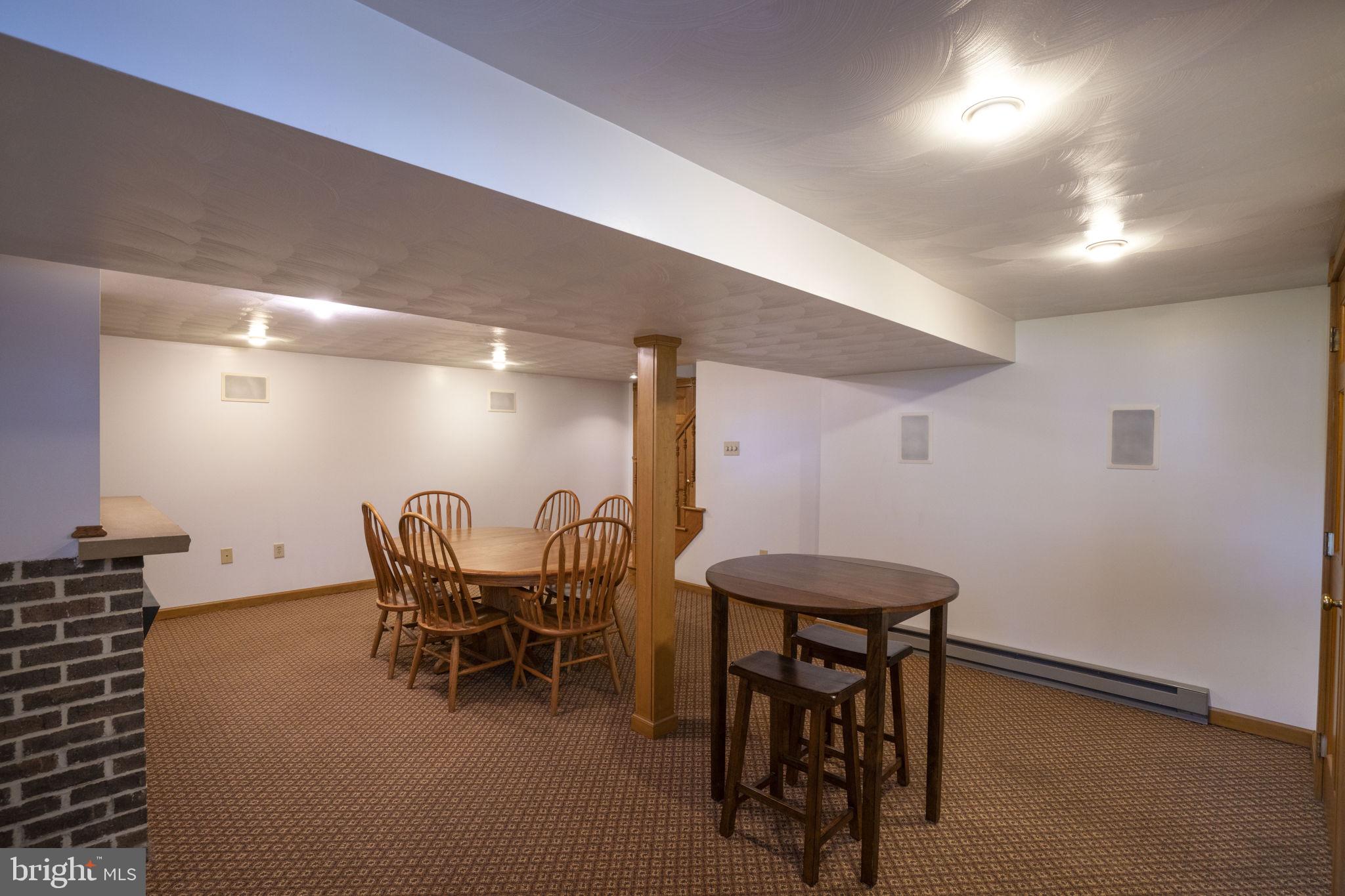 GREENHILL FARMS ESTATES - Residential