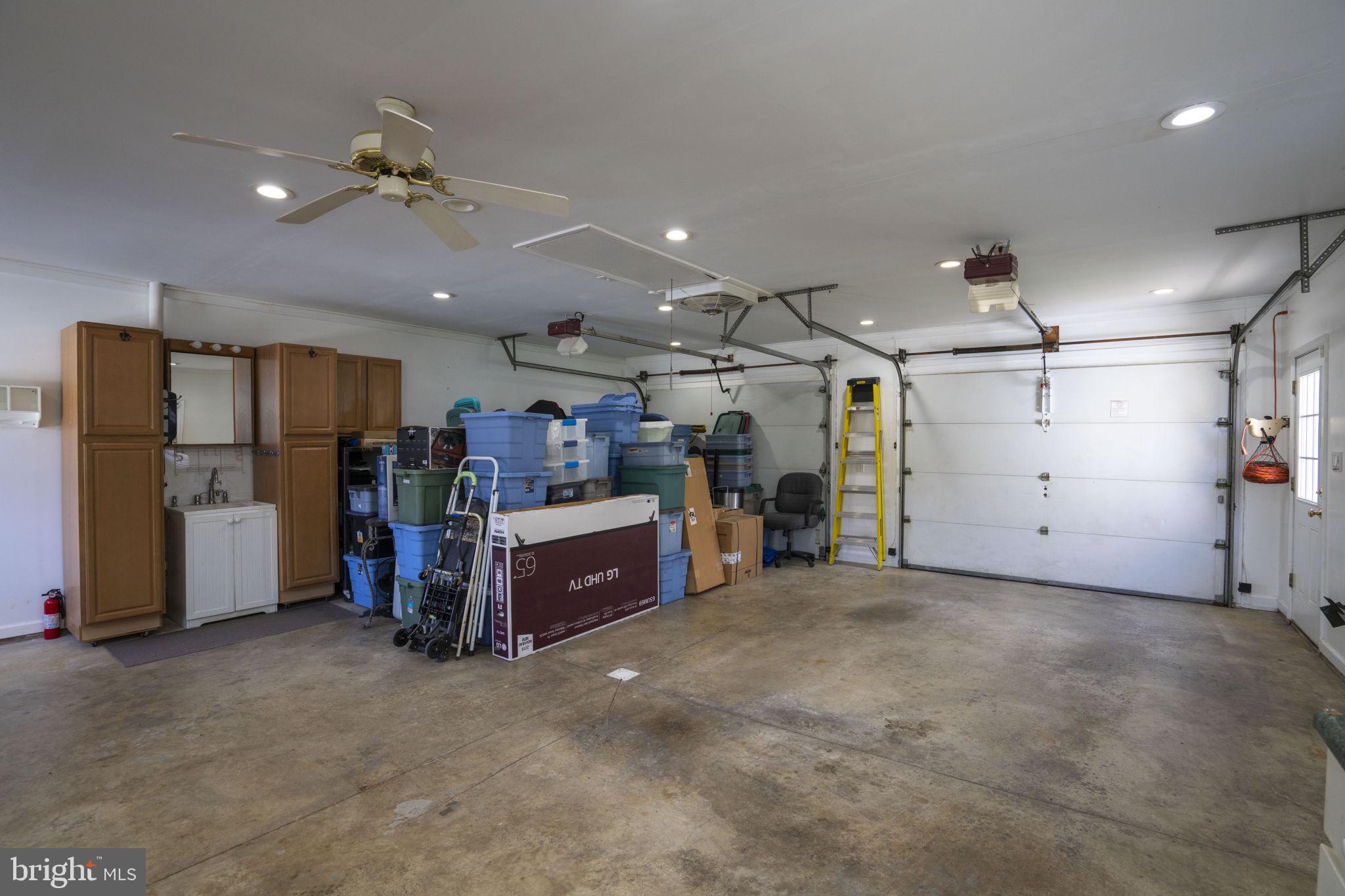 GREENHILL FARMS ESTATES - Residential