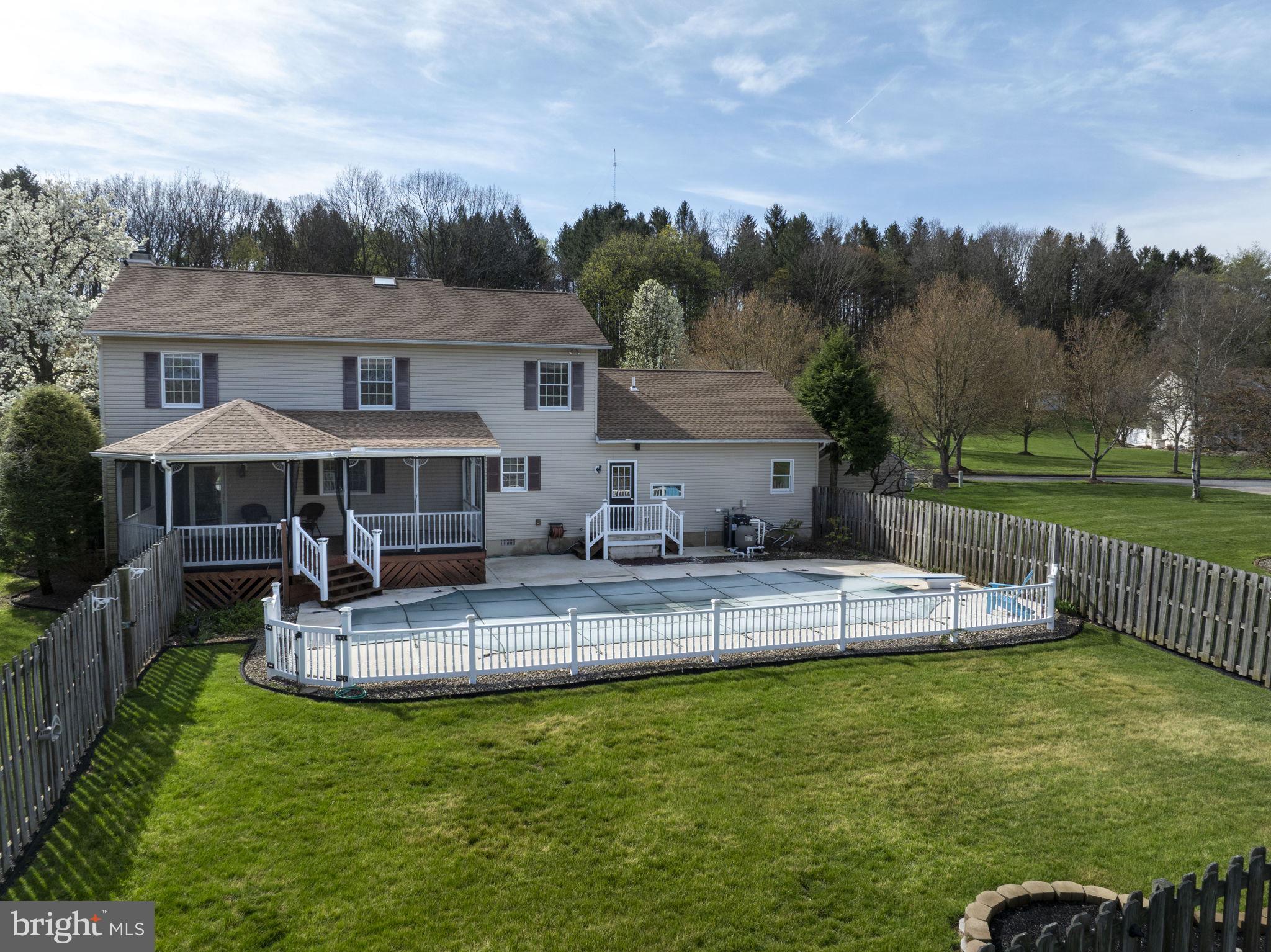 GREENHILL FARMS ESTATES - Residential