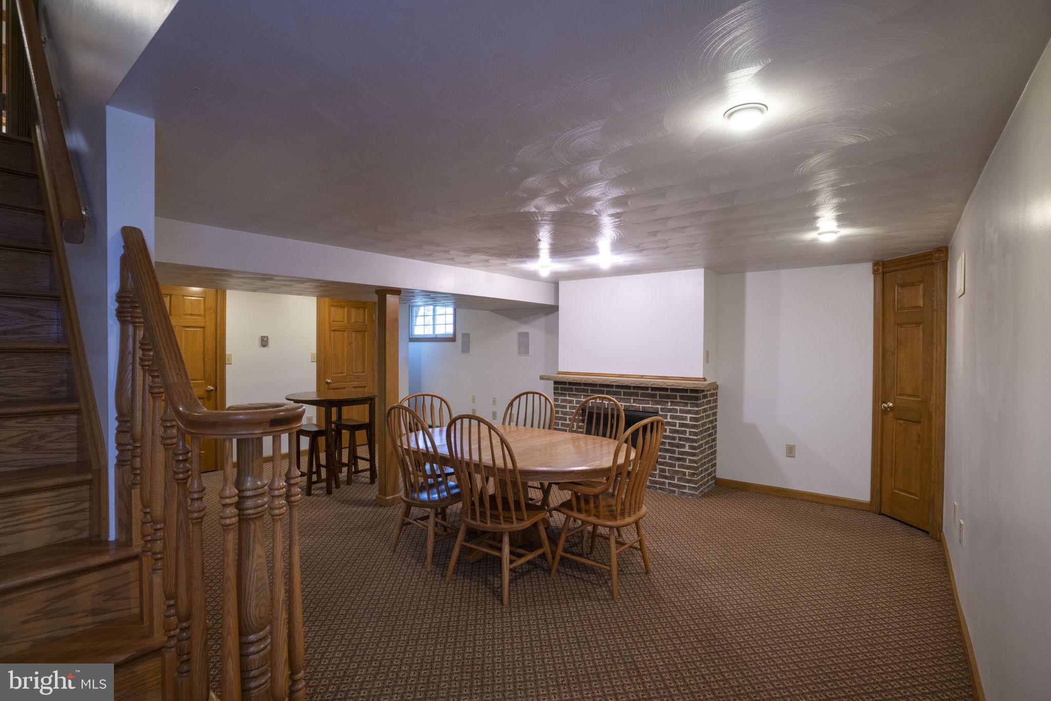 GREENHILL FARMS ESTATES - Residential