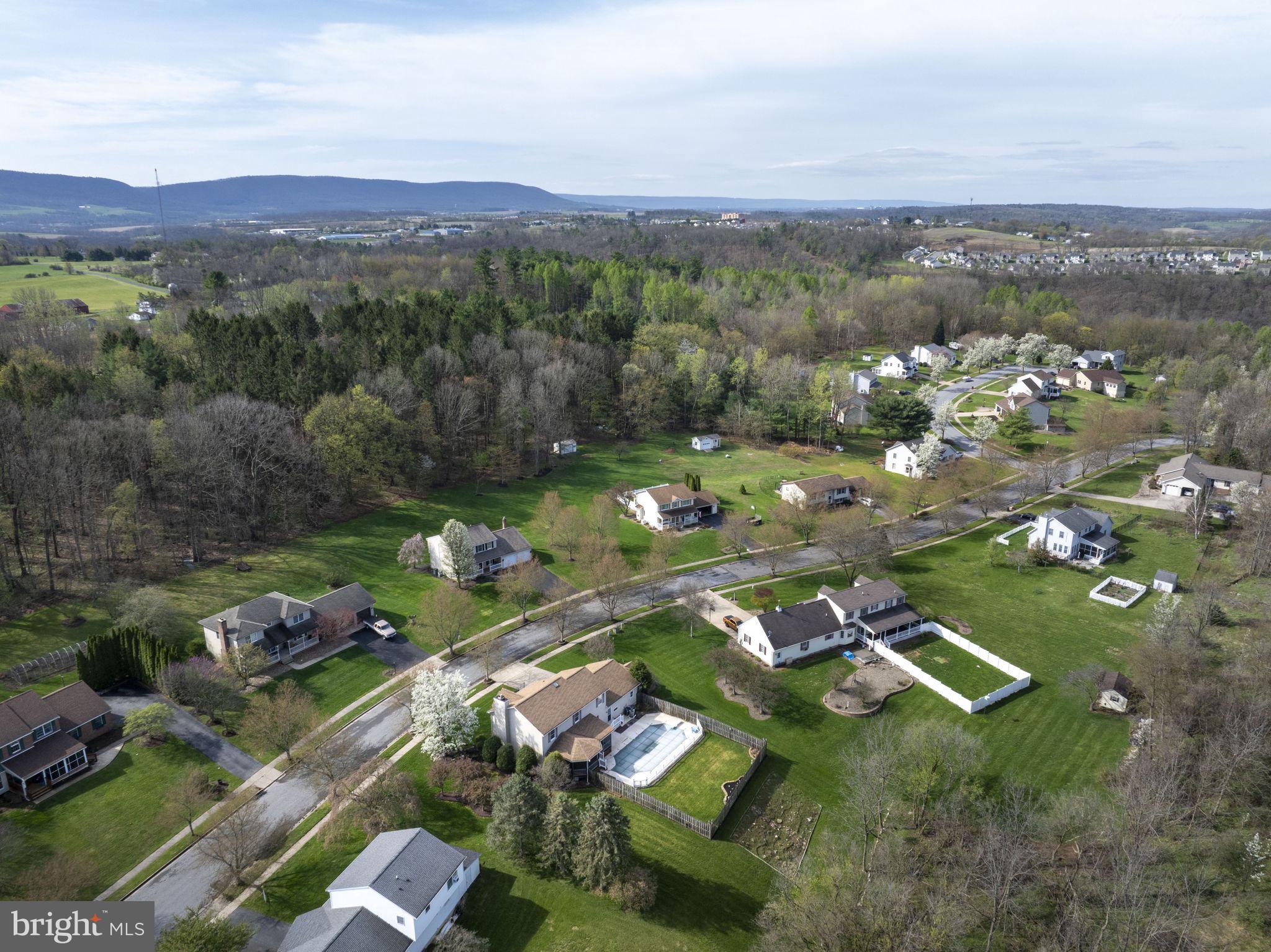 GREENHILL FARMS ESTATES - Residential