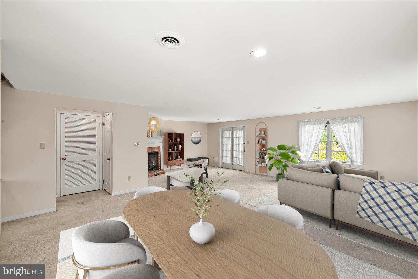 215 WYNTRE BROOKE DRIVE 1