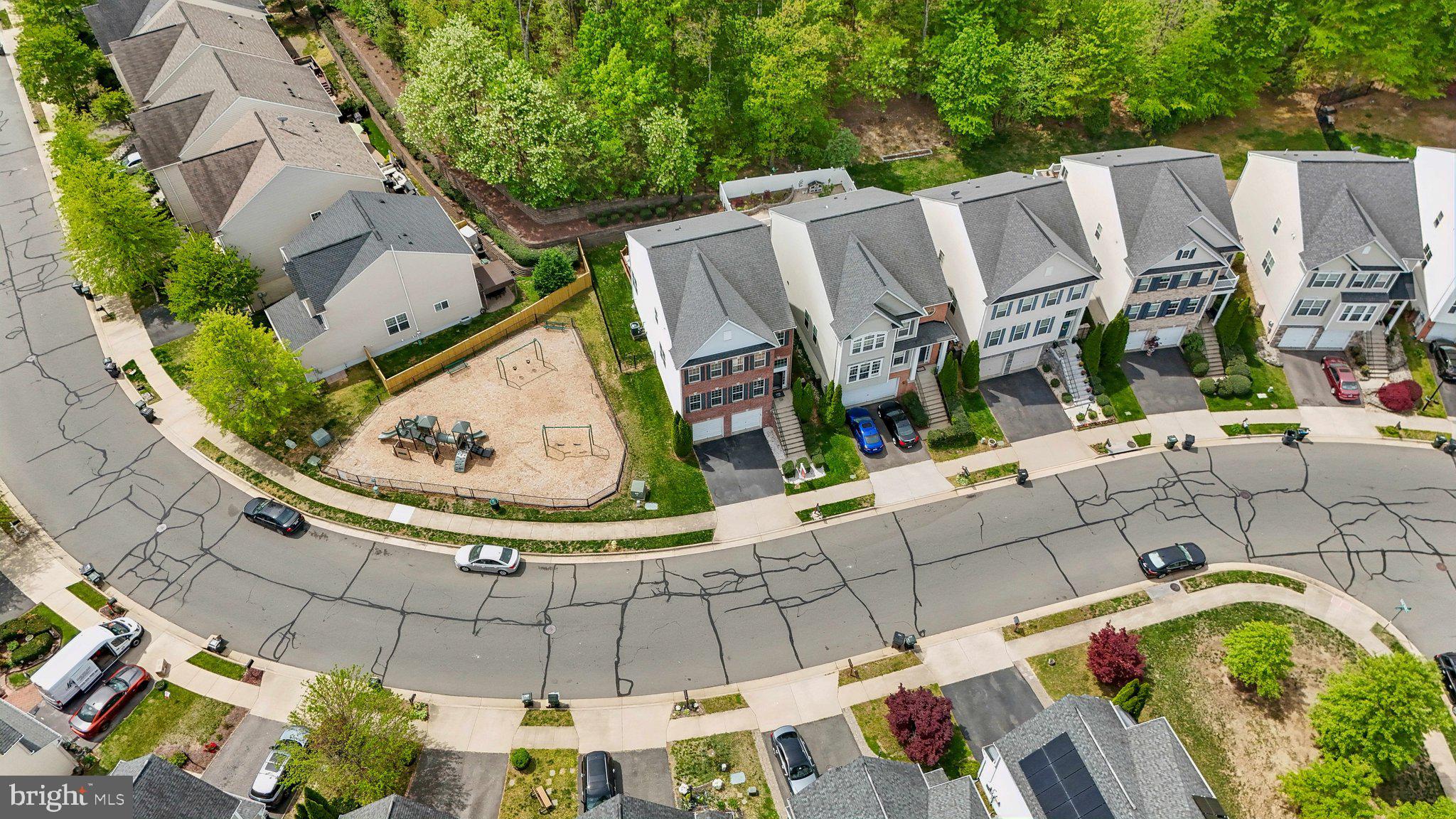 EAGLES POINTE - Residential