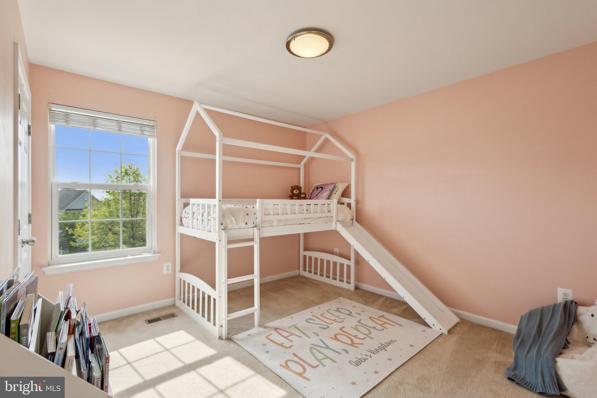 EAGLES POINTE - Residential