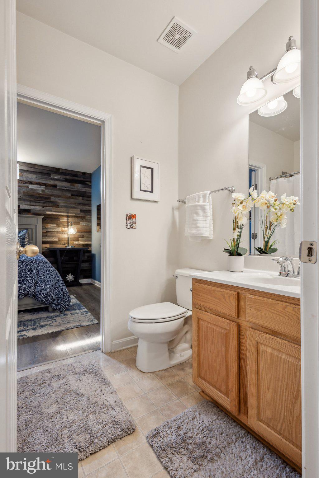 EAGLES POINTE - Residential