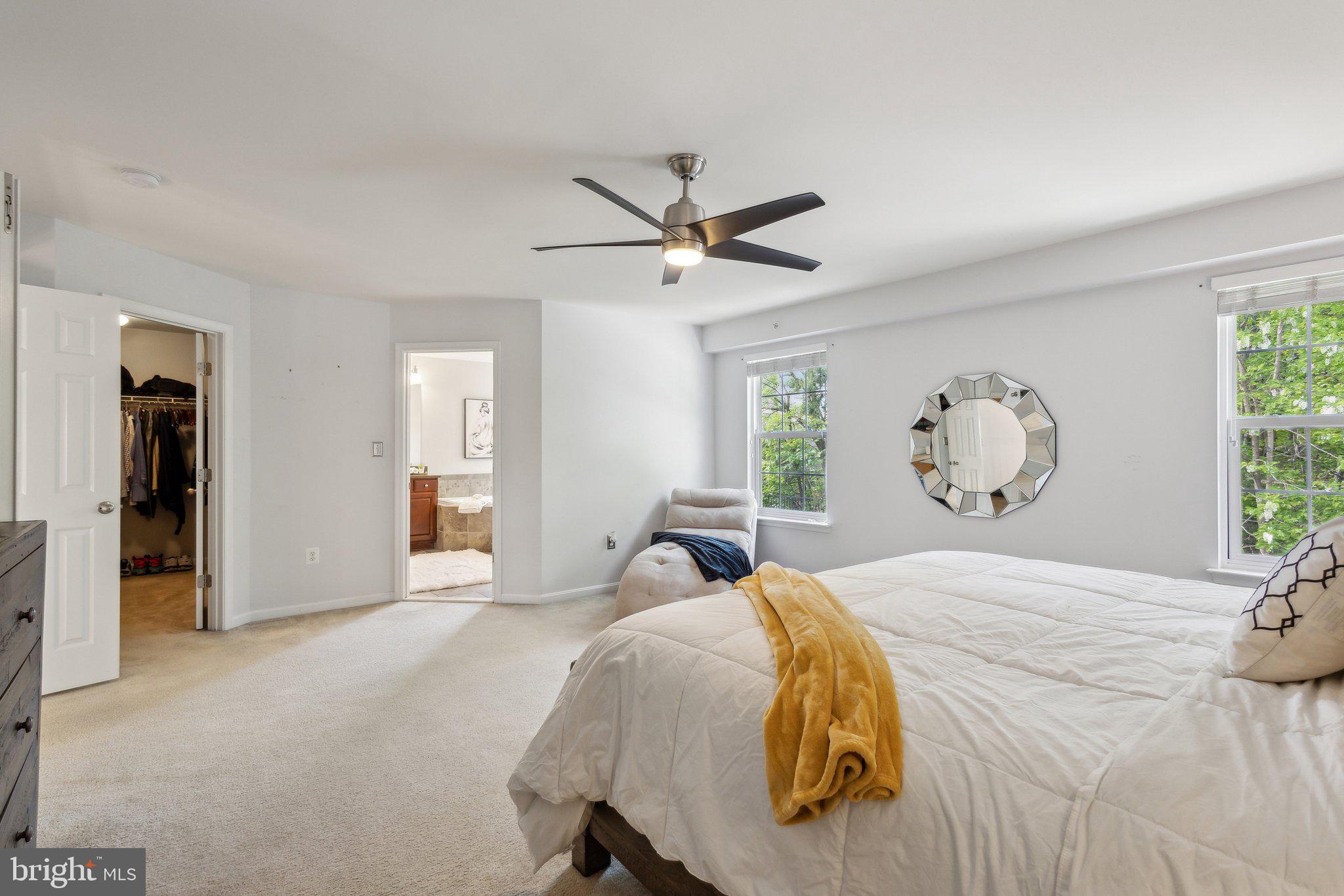 EAGLES POINTE - Residential