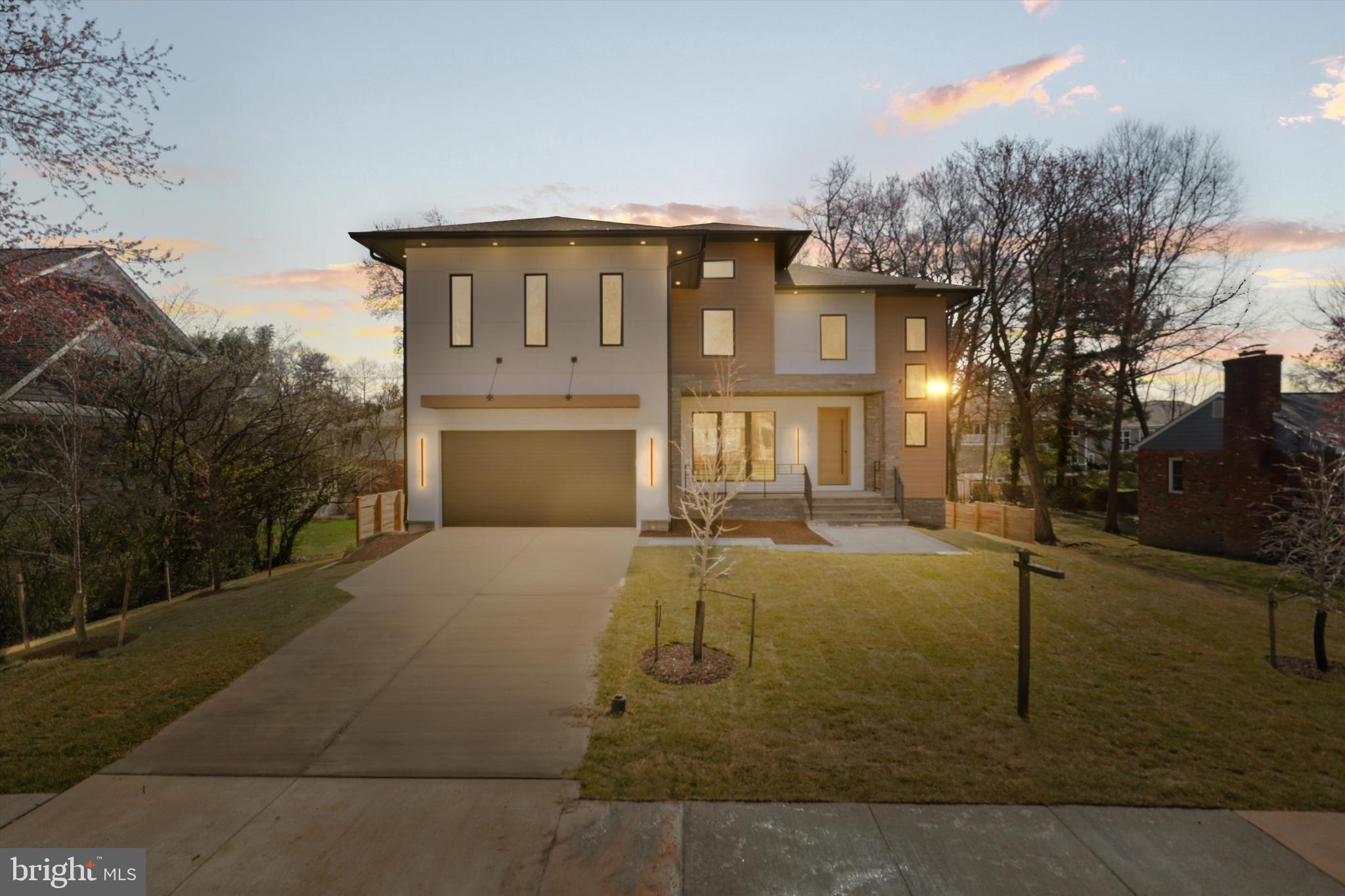 310 JOHNSON STREET SW