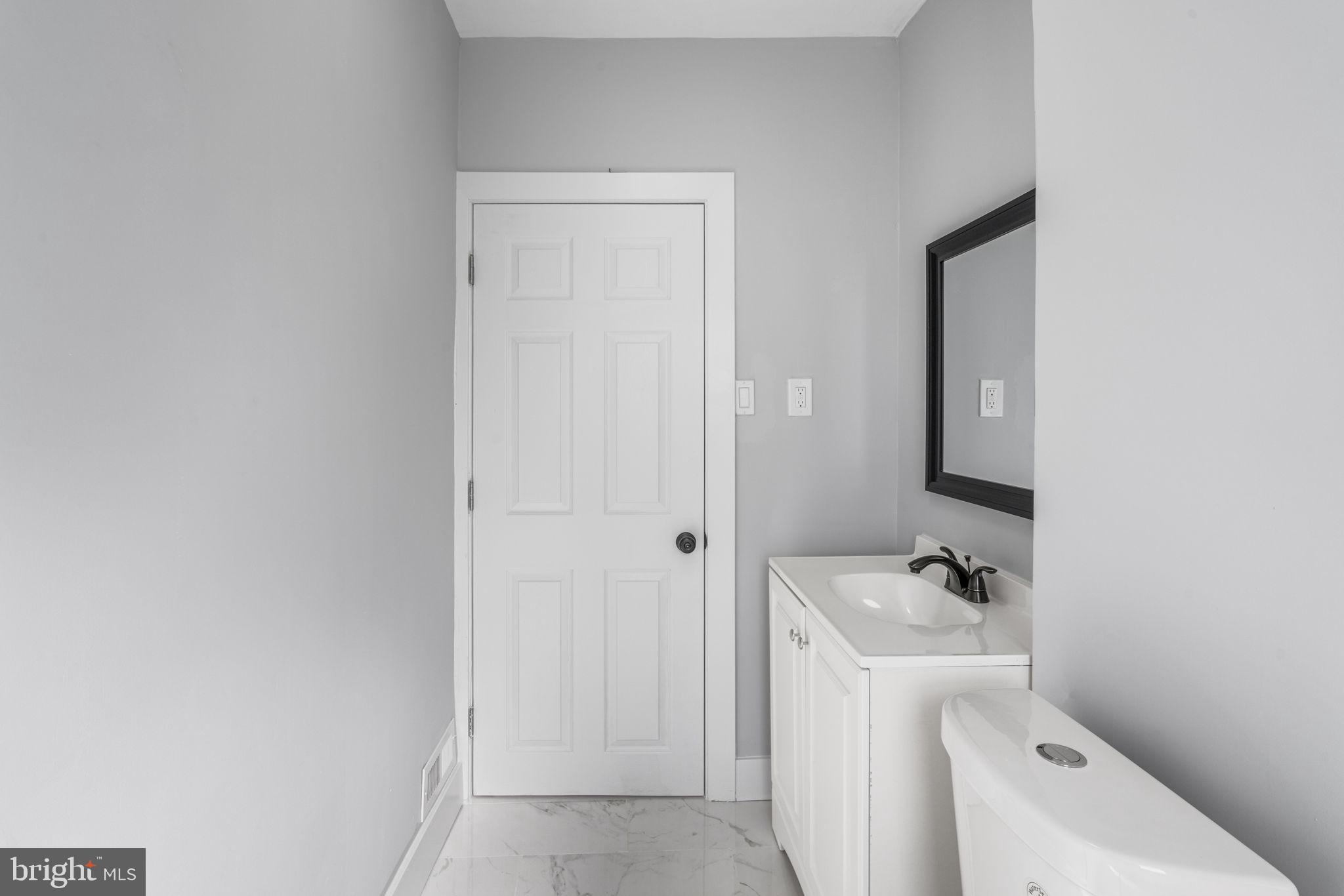 WEST OAK LANE - Residential