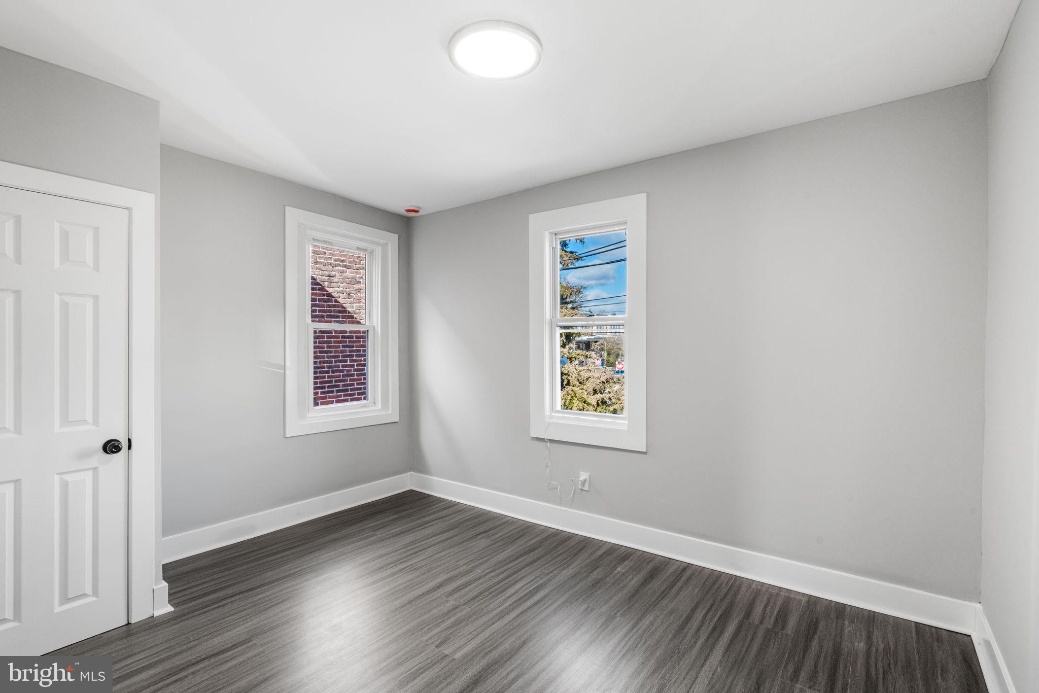 WEST OAK LANE - Residential