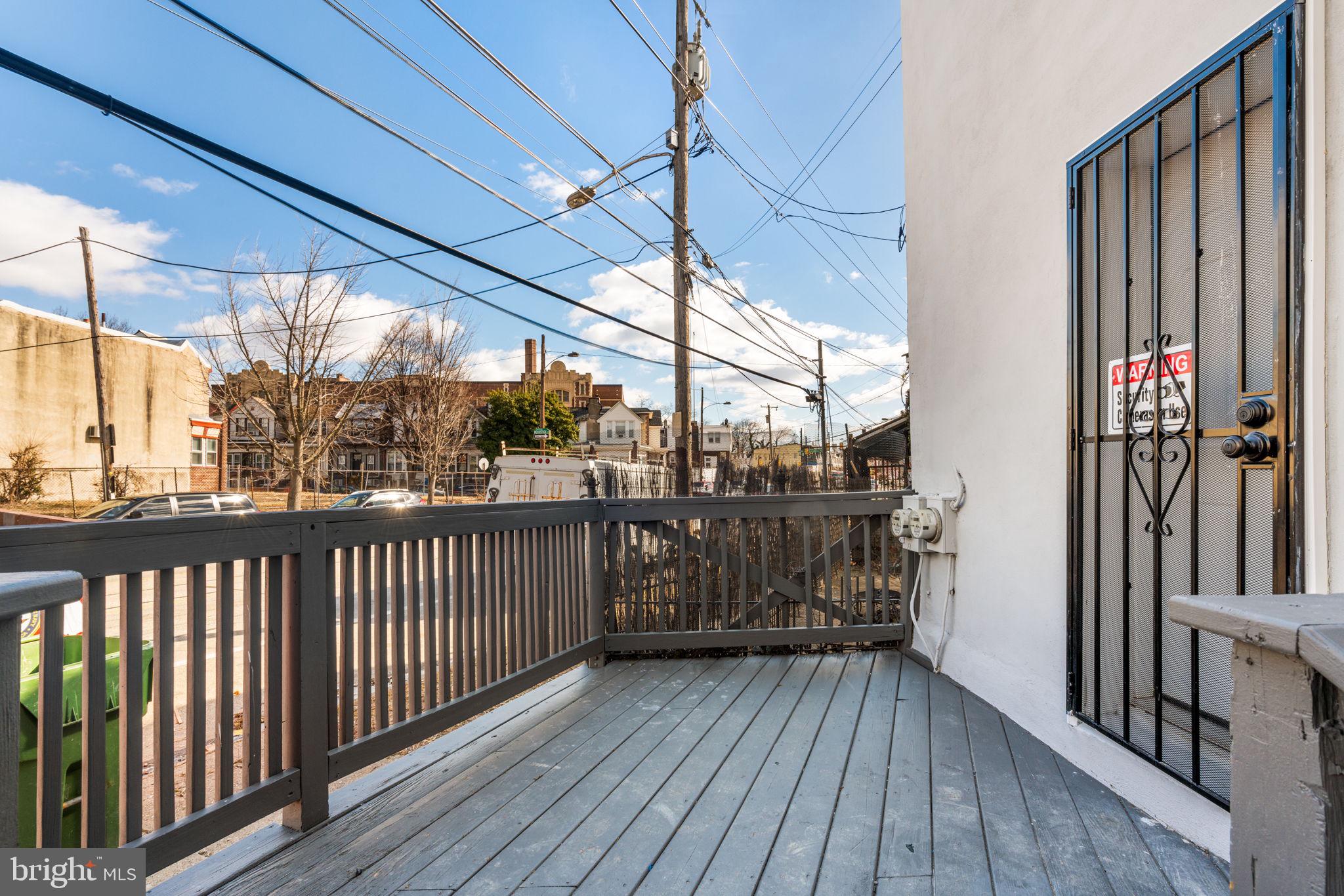 WEST OAK LANE - Residential