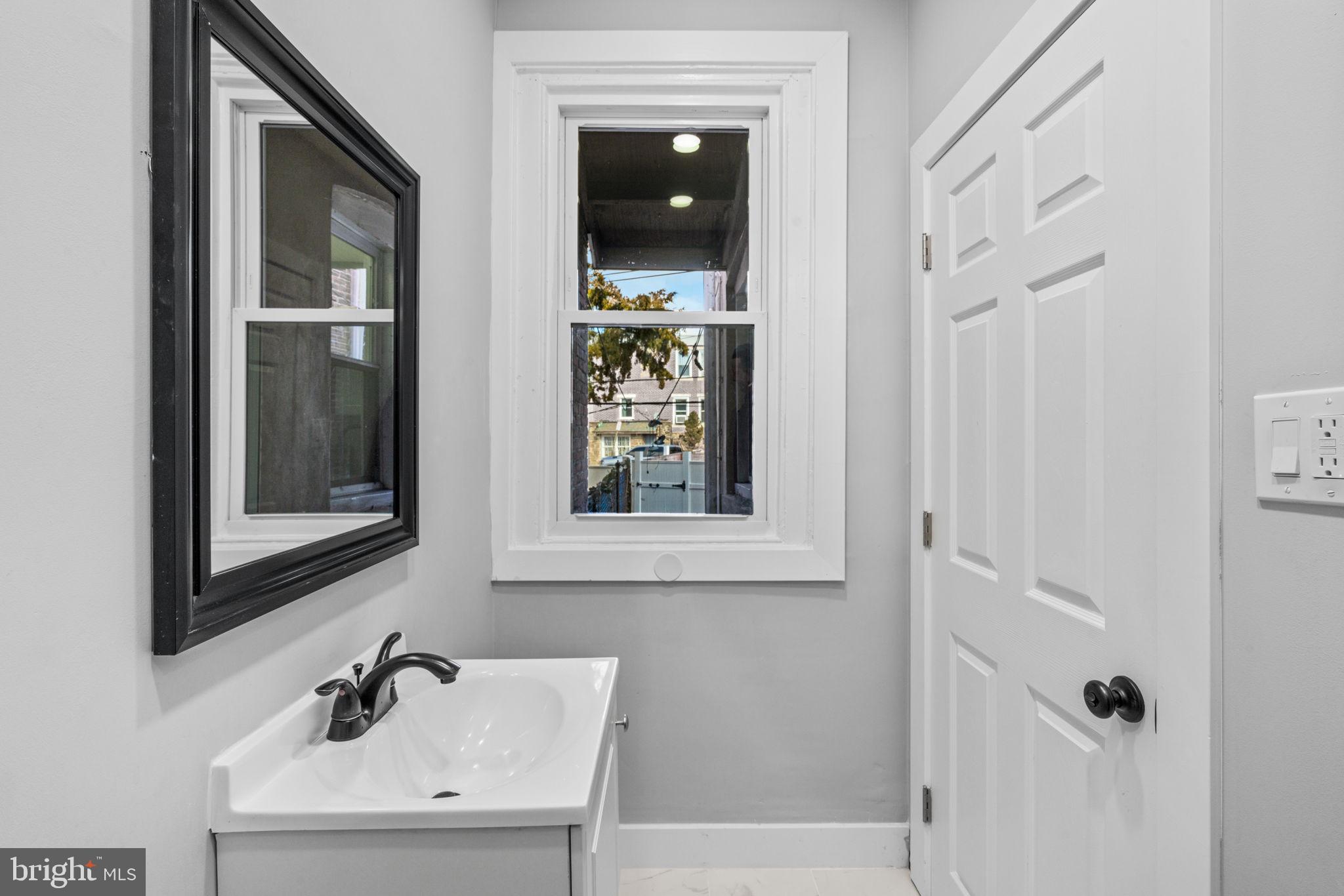 WEST OAK LANE - Residential