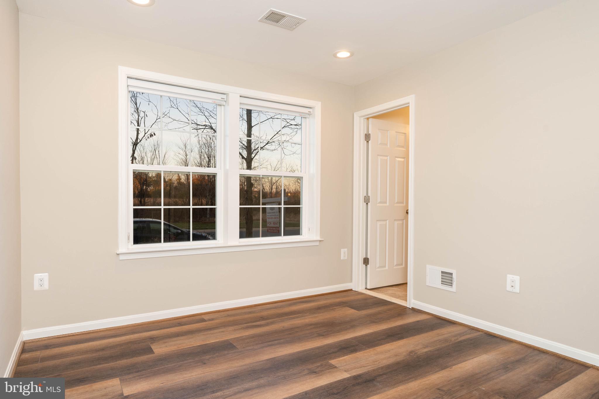 EAST GATE ONE - Residential Lease