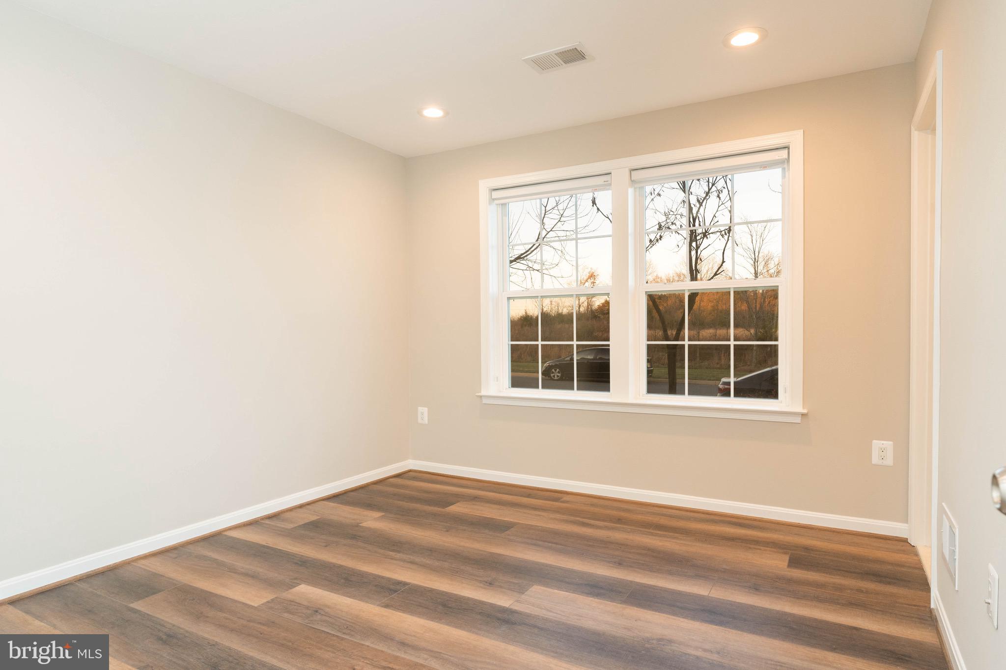 EAST GATE ONE - Residential Lease