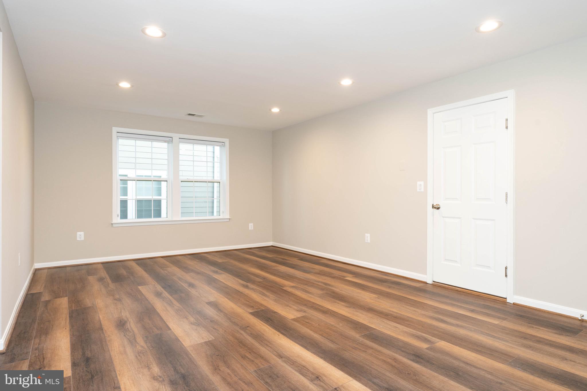 EAST GATE ONE - Residential Lease