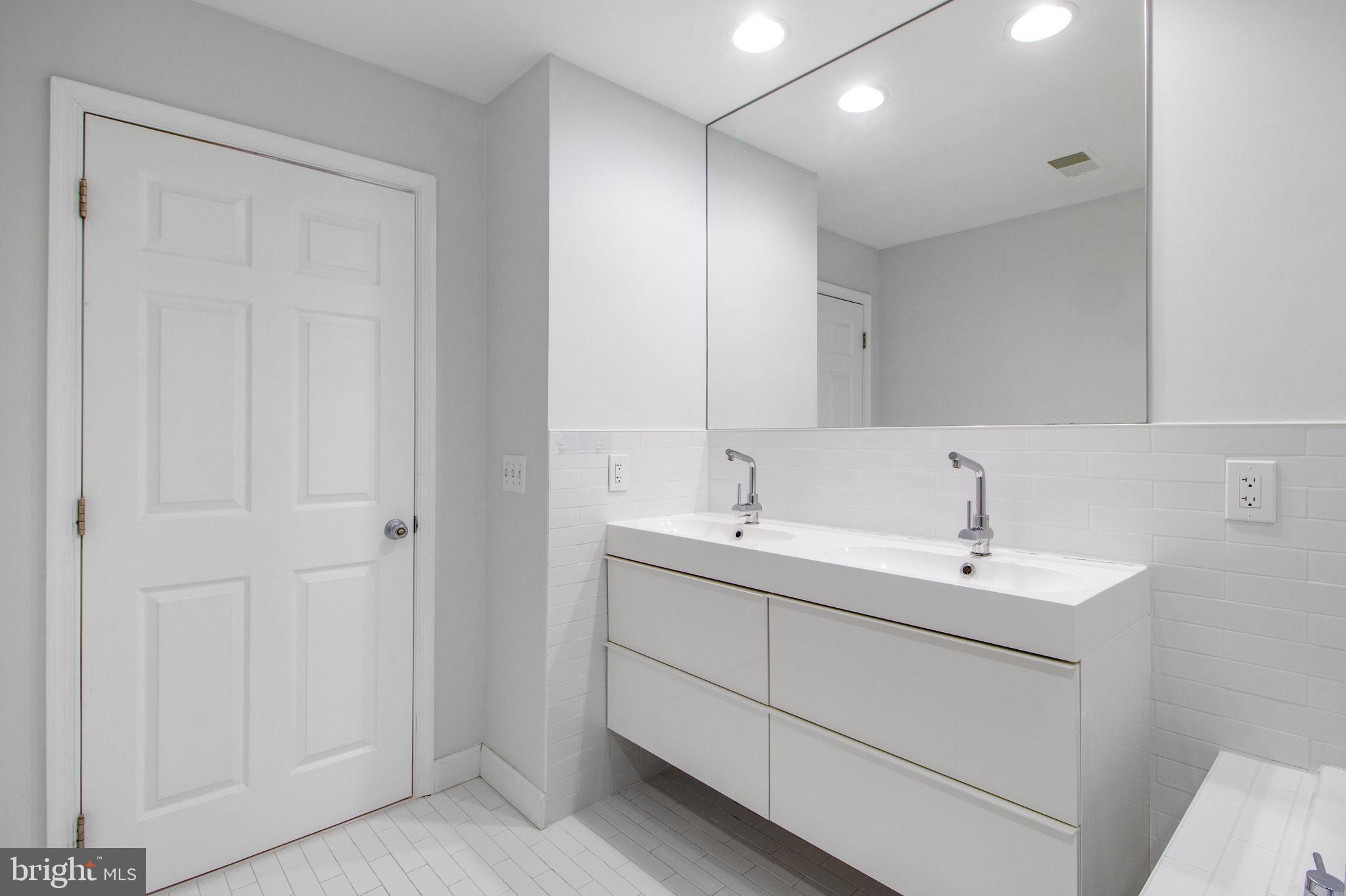 WESTWOOD VILLAGE - Residential Lease