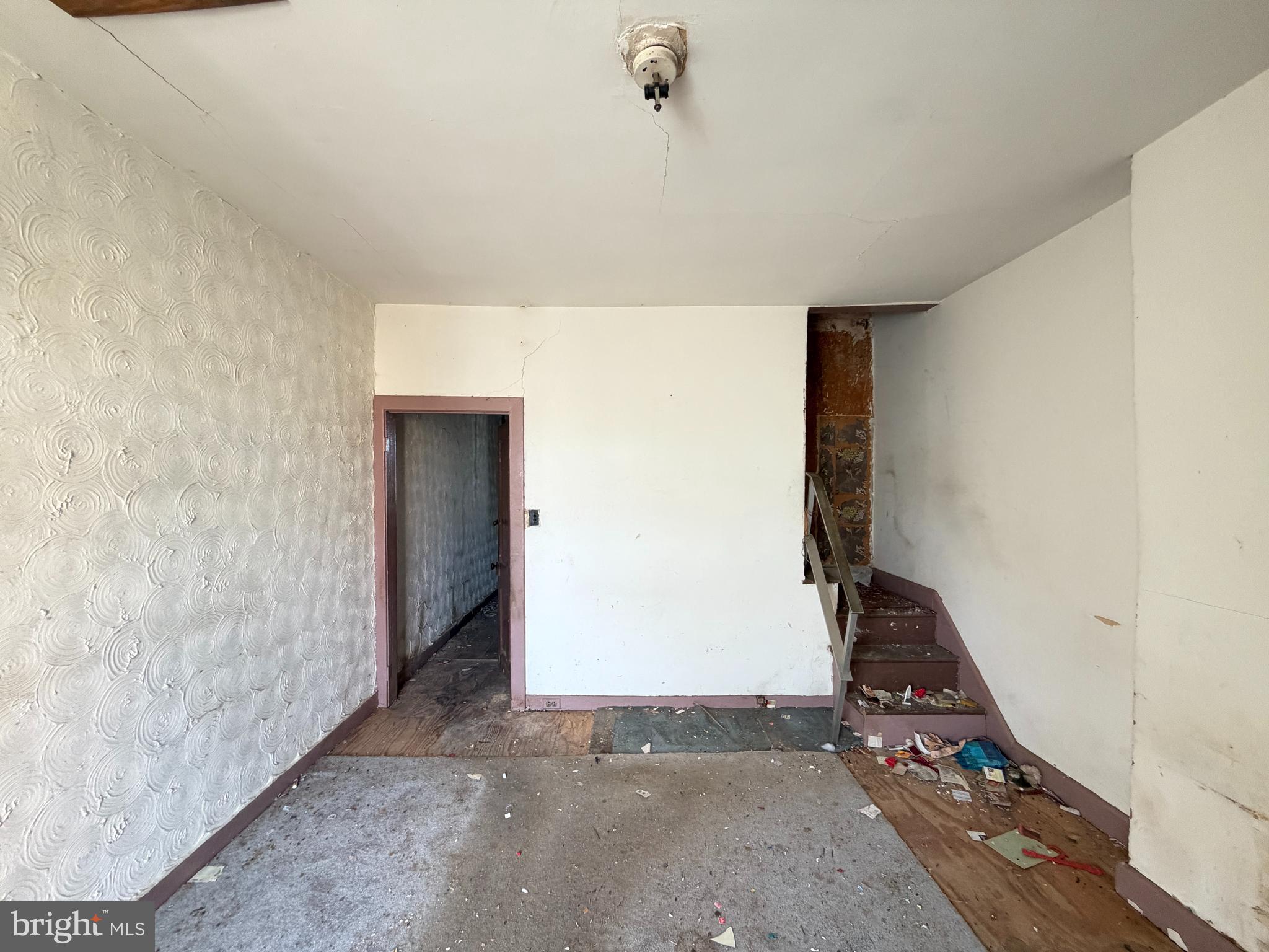 1110 S CONKLING STREET