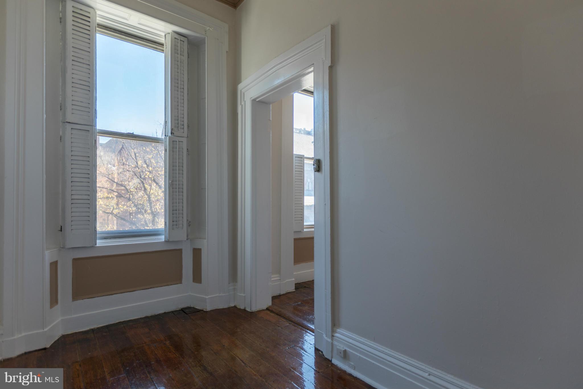 MOUNT VERNON PLACE HISTORIC DISTRICT - Residential Lease