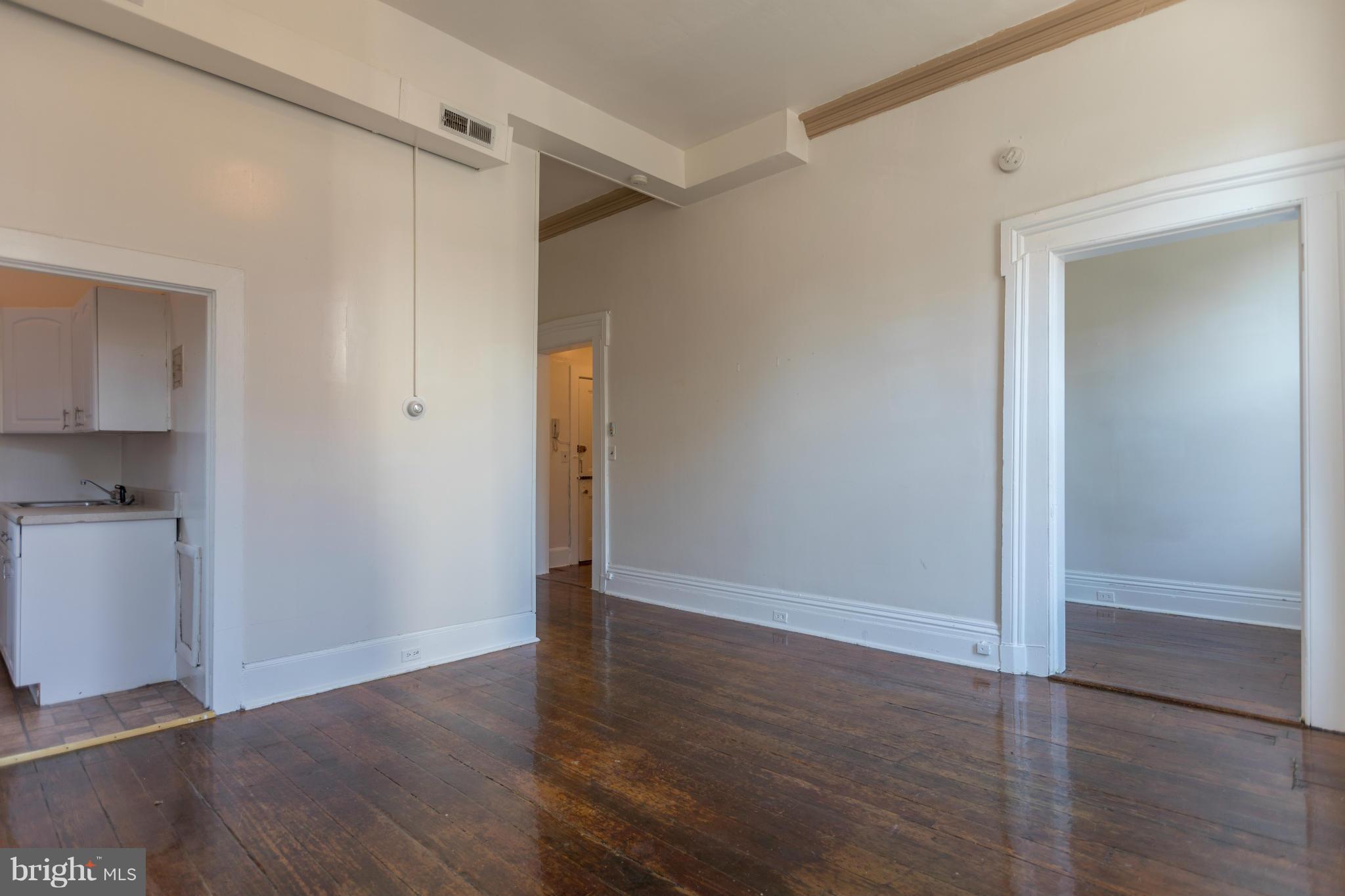 MOUNT VERNON PLACE HISTORIC DISTRICT - Residential Lease