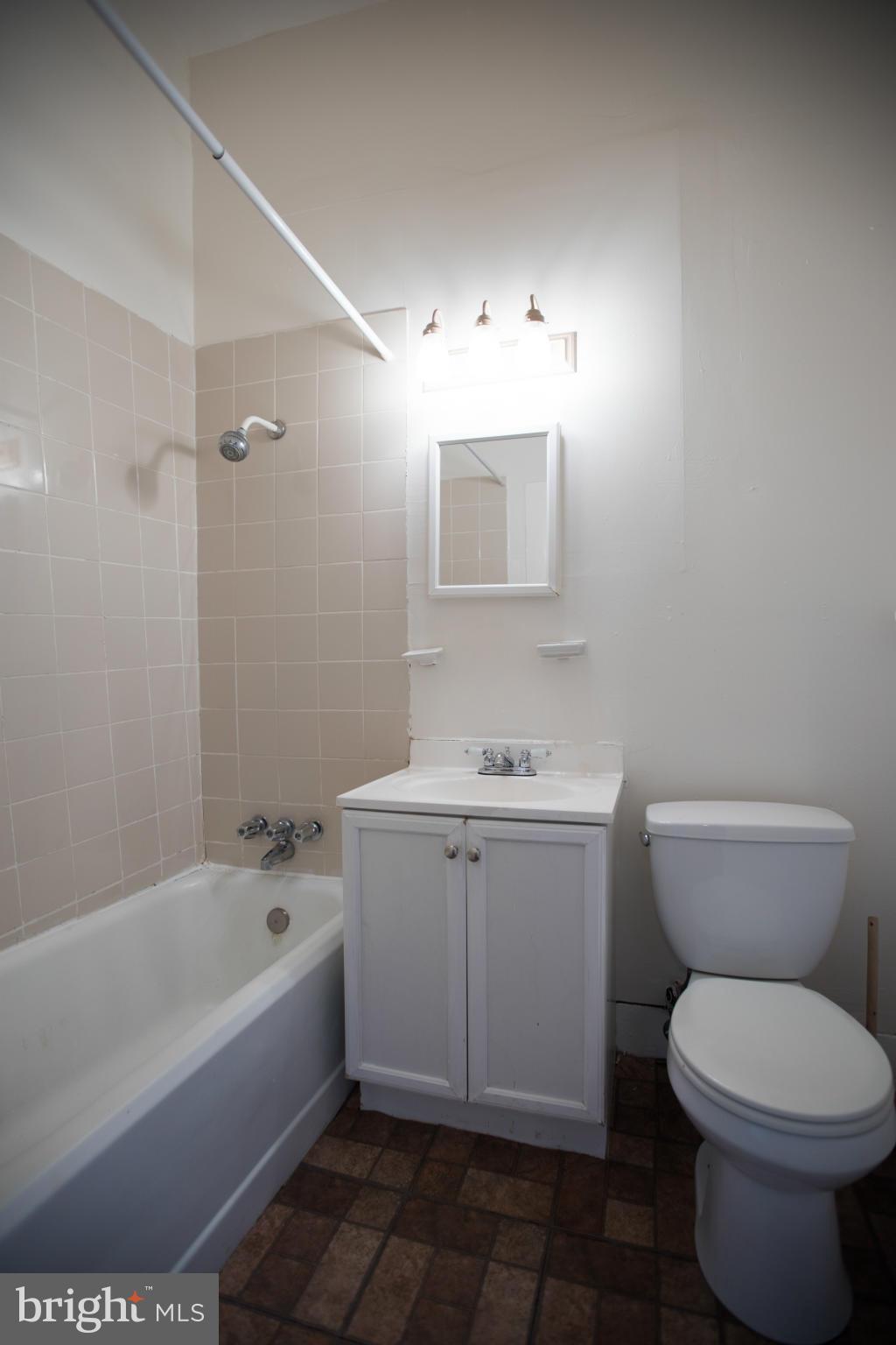 MOUNT VERNON PLACE HISTORIC DISTRICT - Residential Lease