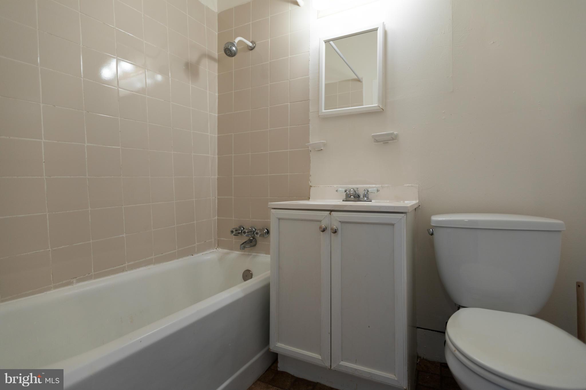 MOUNT VERNON PLACE HISTORIC DISTRICT - Residential Lease