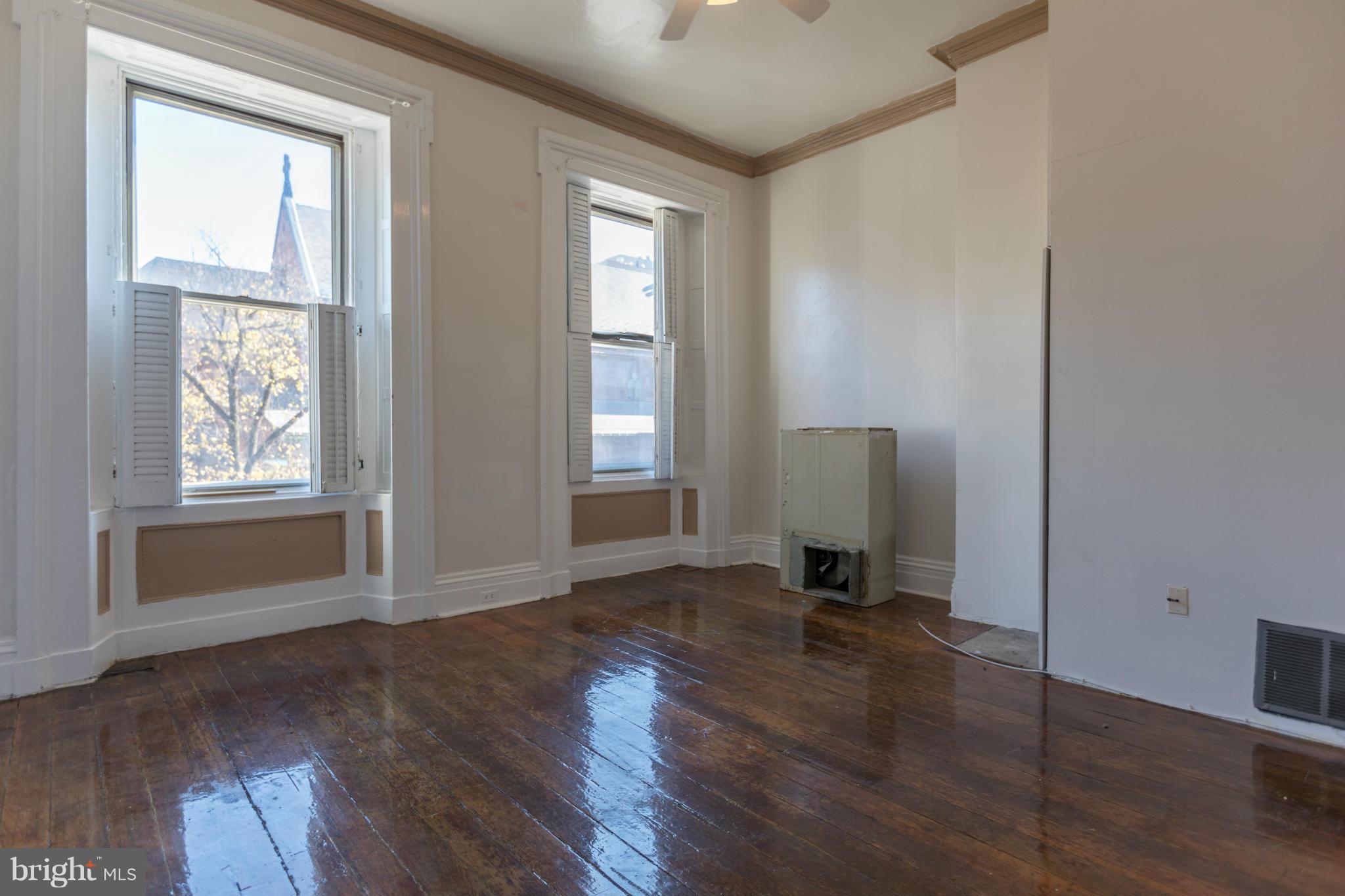 MOUNT VERNON PLACE HISTORIC DISTRICT - Residential Lease