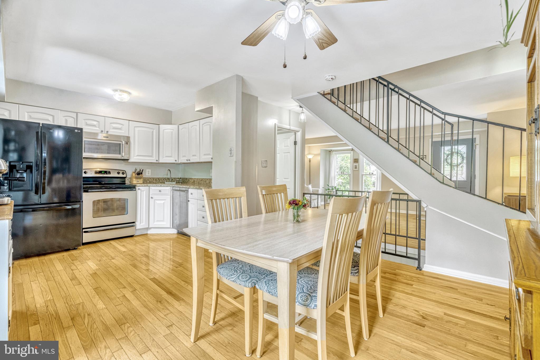 VIRGINIA KNOLLS - Residential