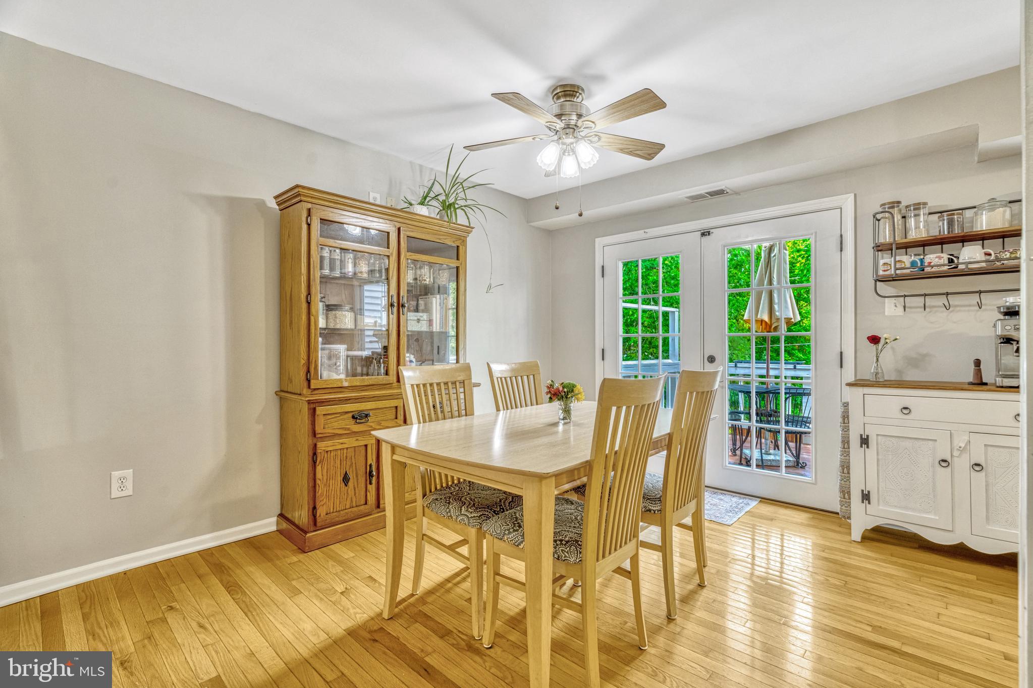 VIRGINIA KNOLLS - Residential