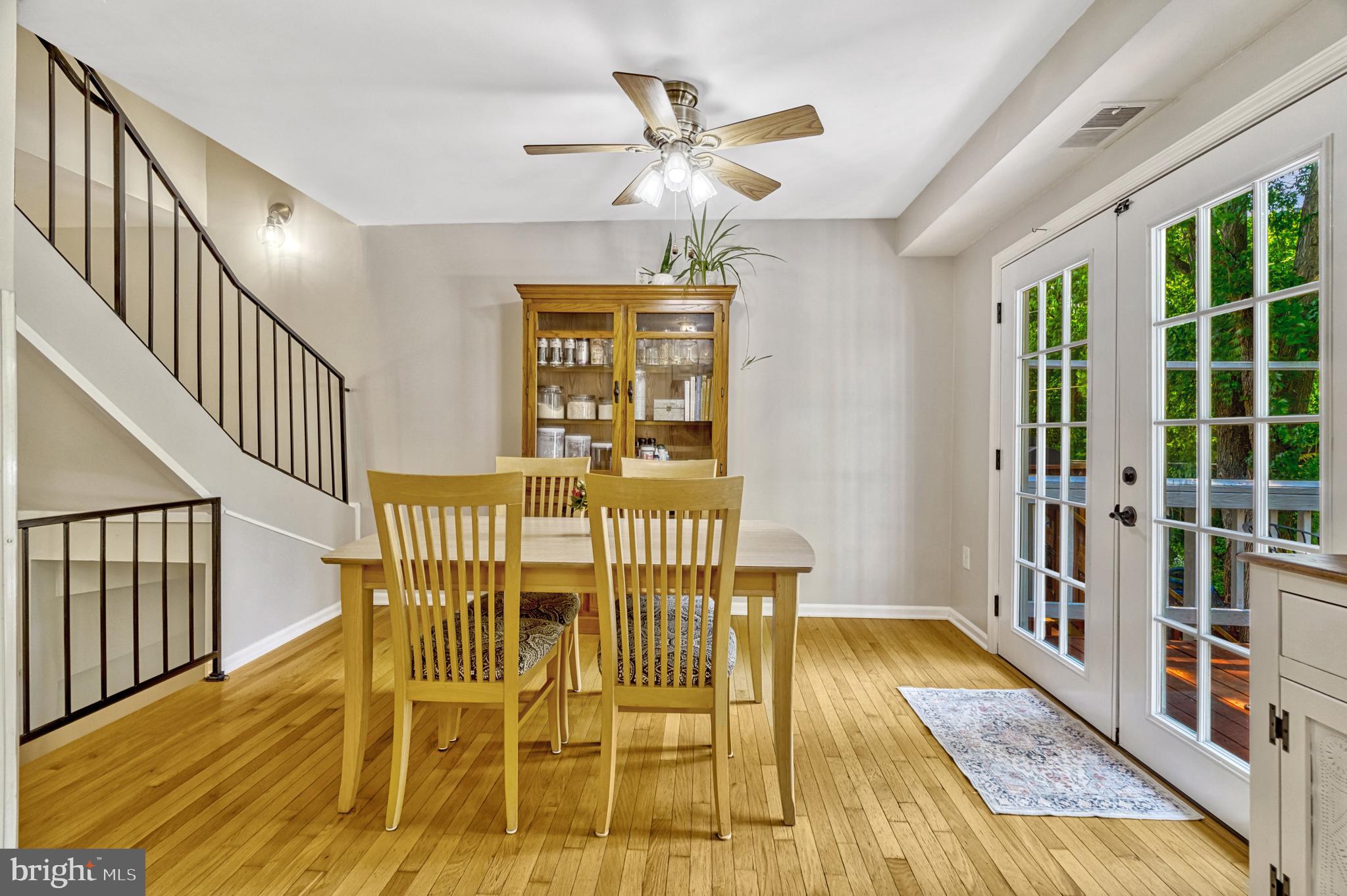 VIRGINIA KNOLLS - Residential