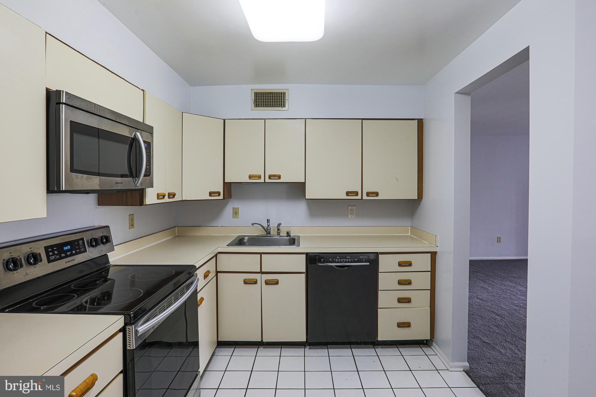 CHESWOLDE - Residential Lease