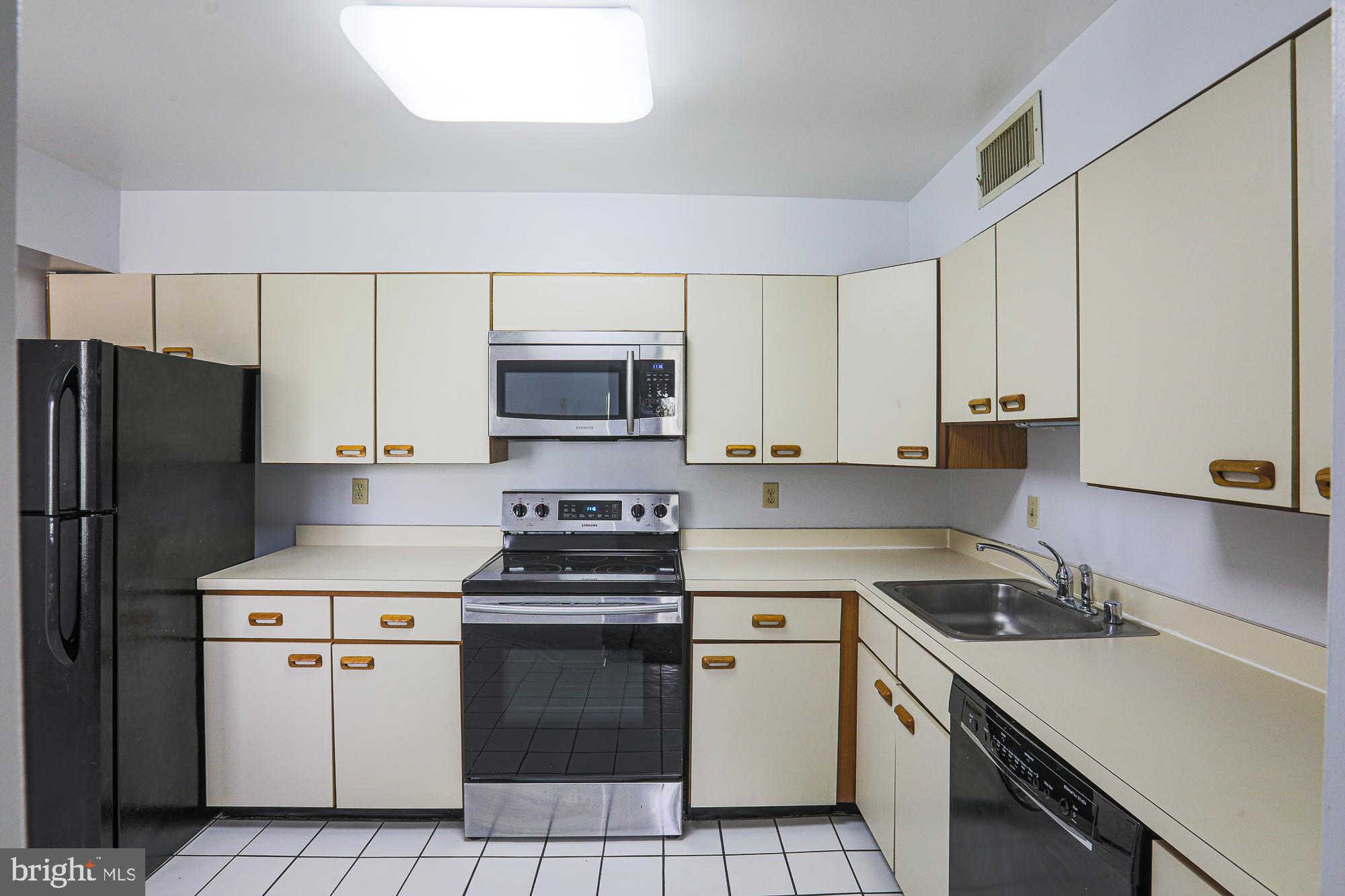 CHESWOLDE - Residential Lease