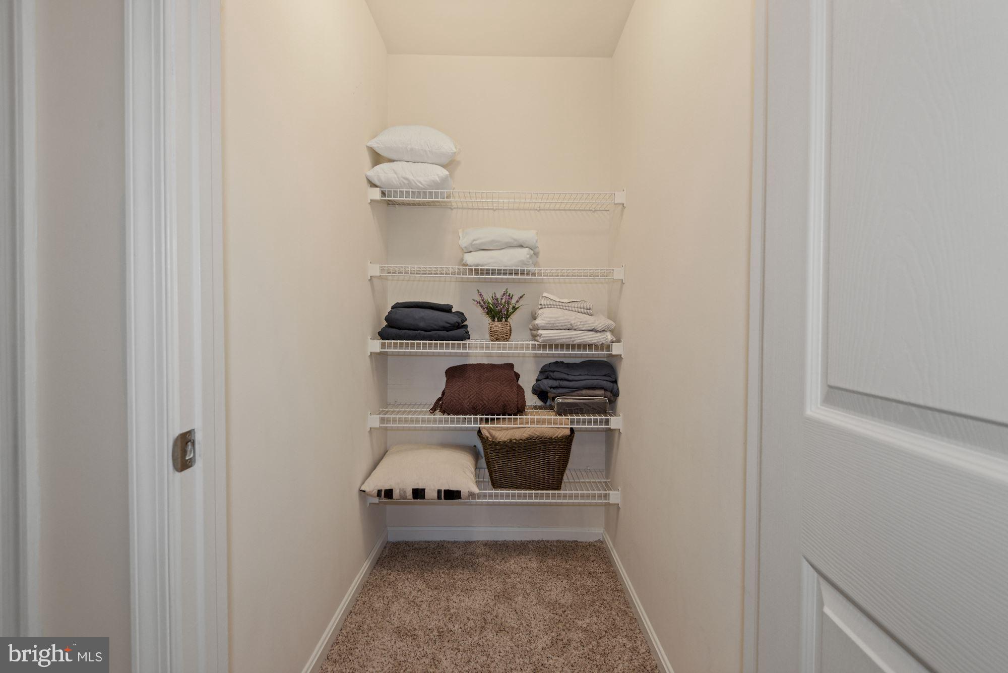 BALLS BLUFF - Residential