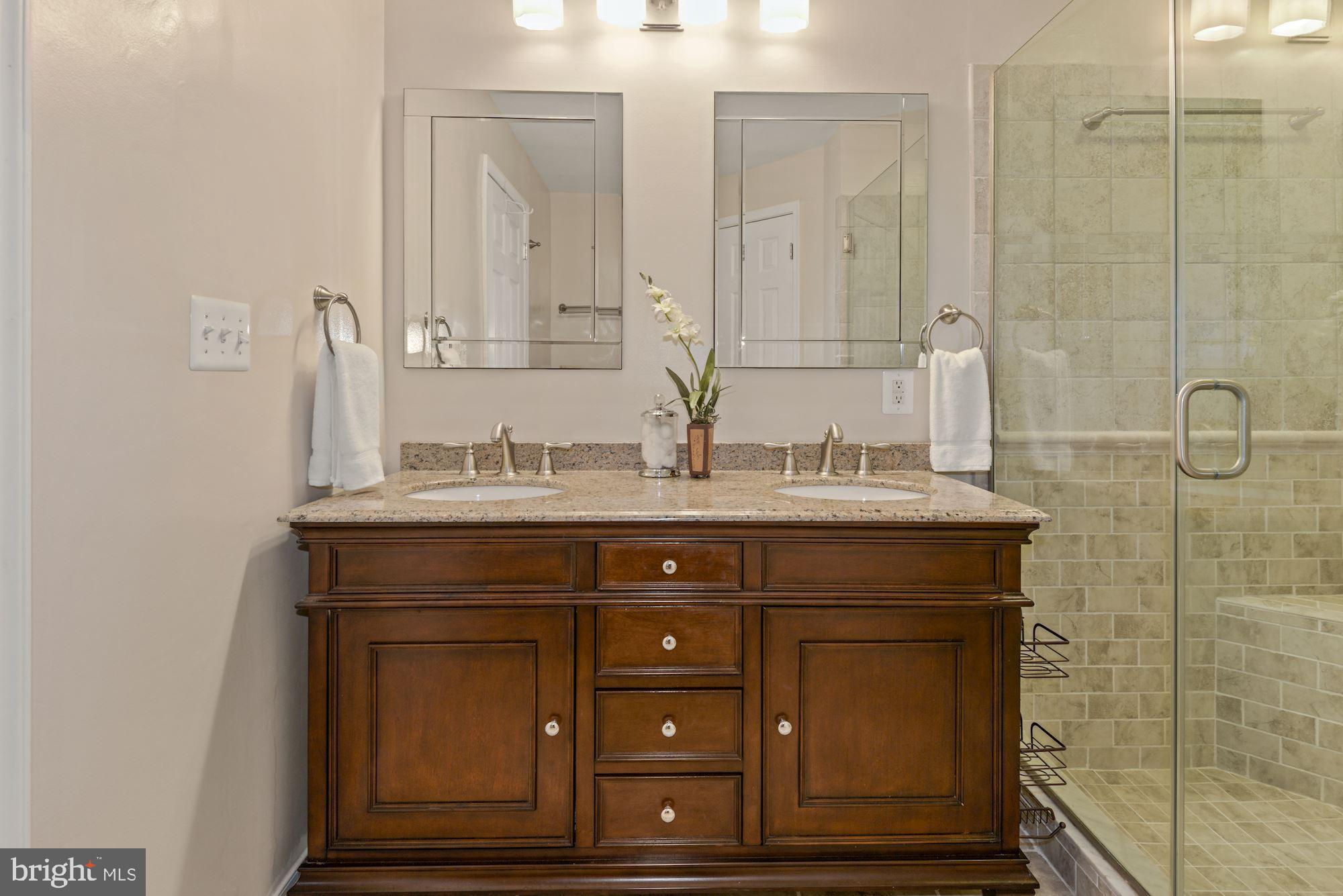 BALLS BLUFF - Residential