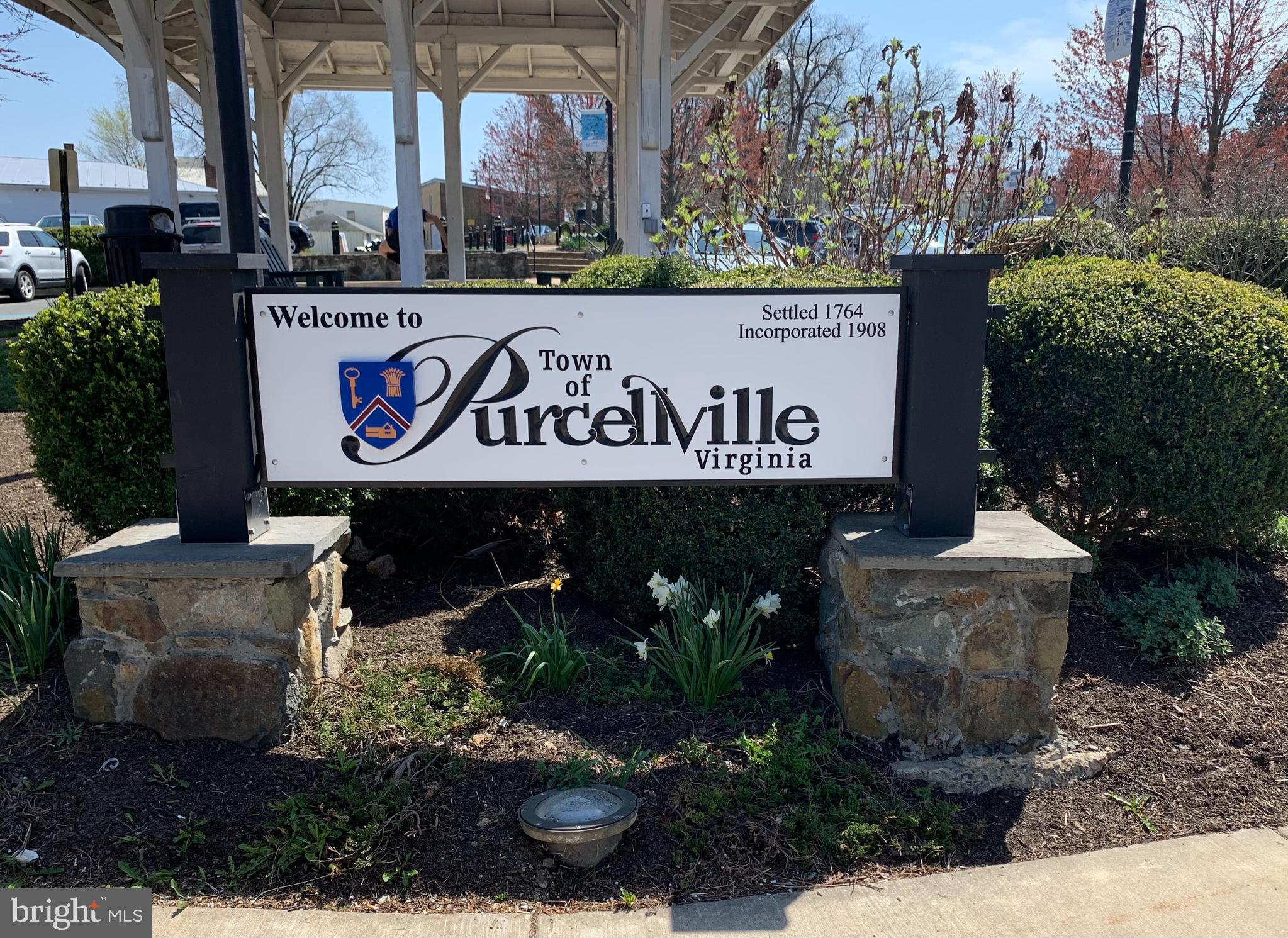 BALLS BLUFF - Residential