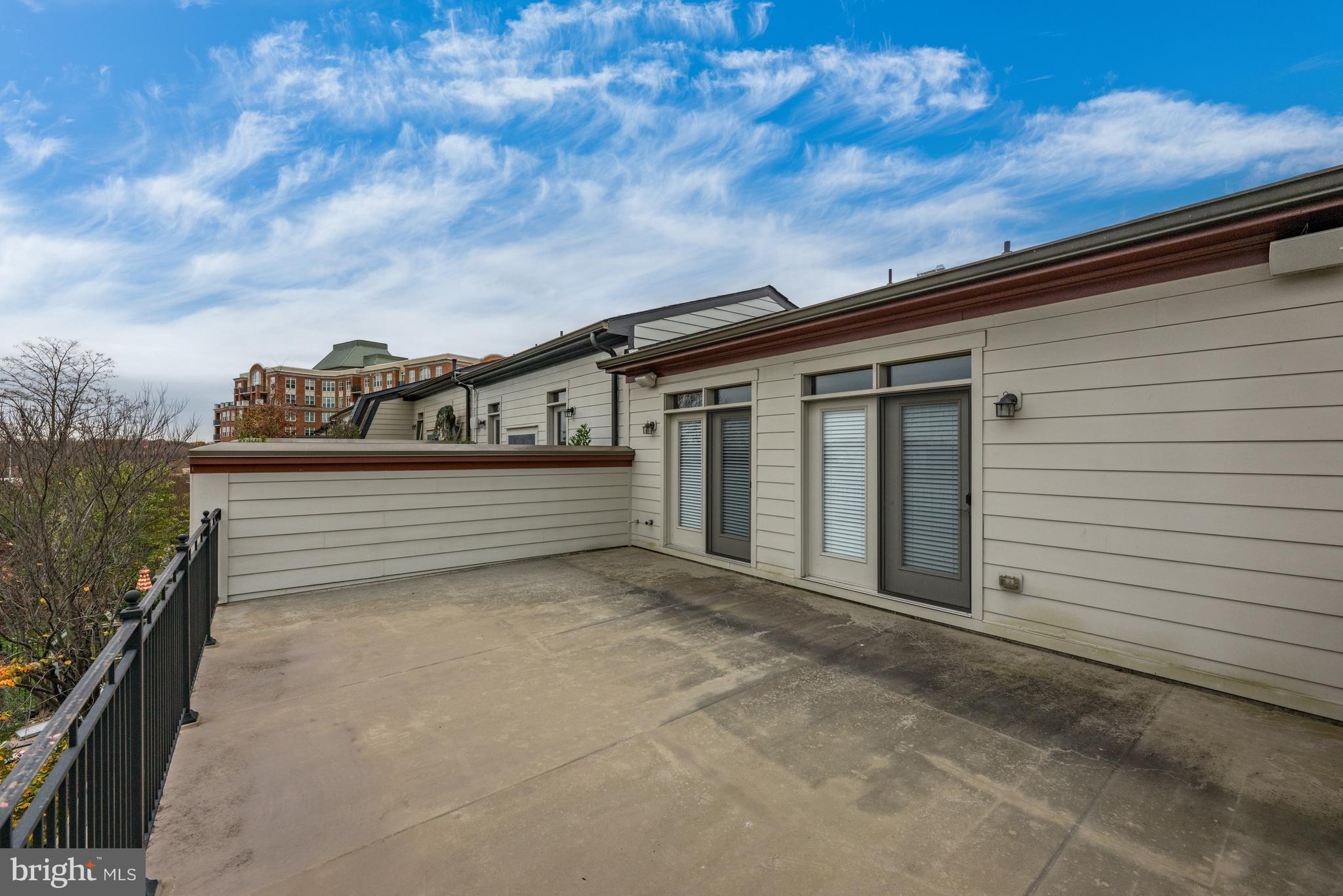 PARK POTOMAC - Residential