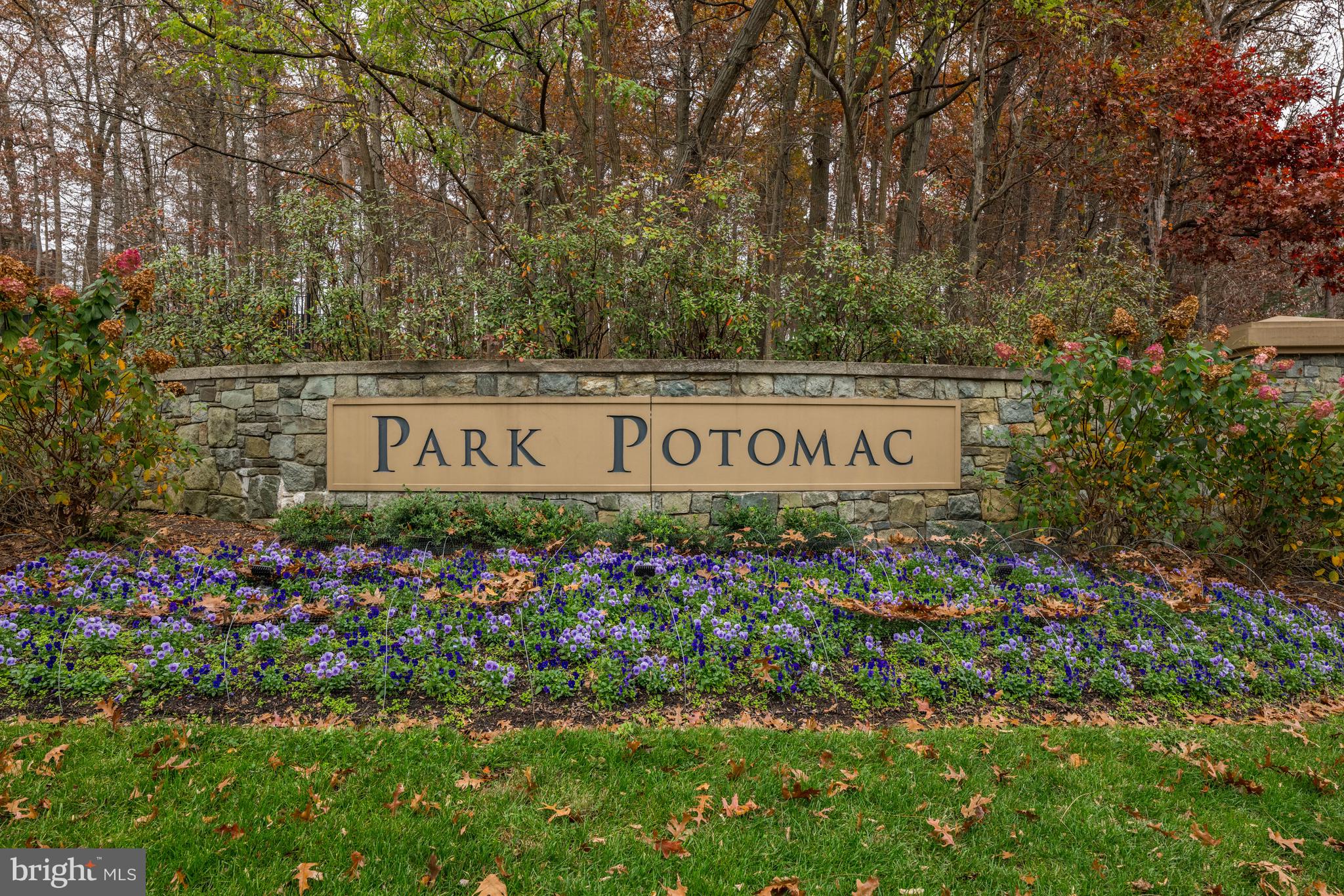 PARK POTOMAC - Residential