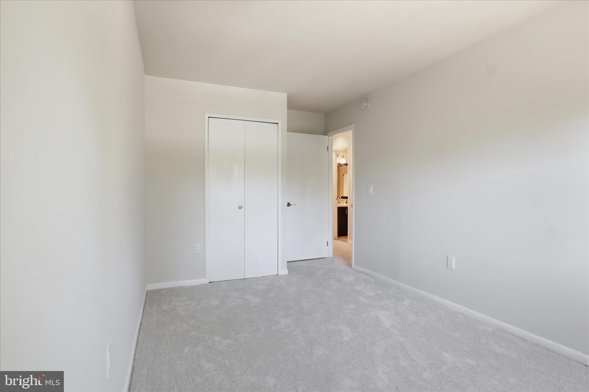 BOSTON RIDGE - Residential