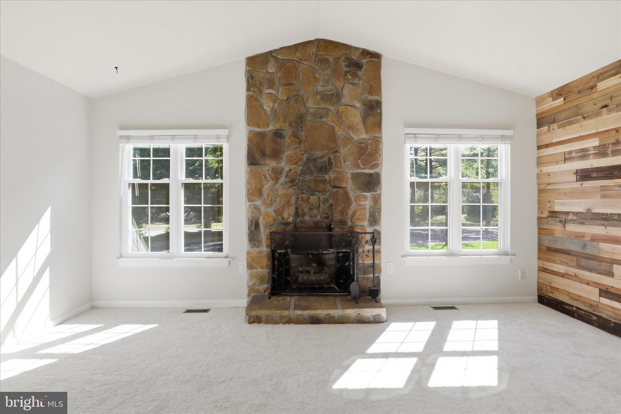 BOSTON RIDGE - Residential