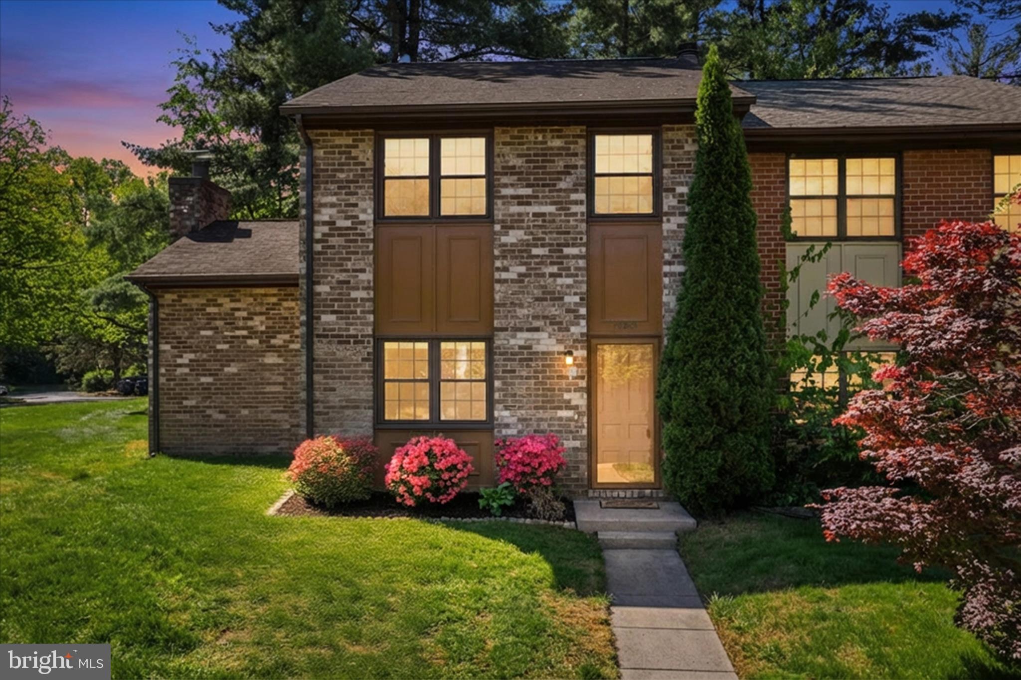 BOSTON RIDGE - Residential