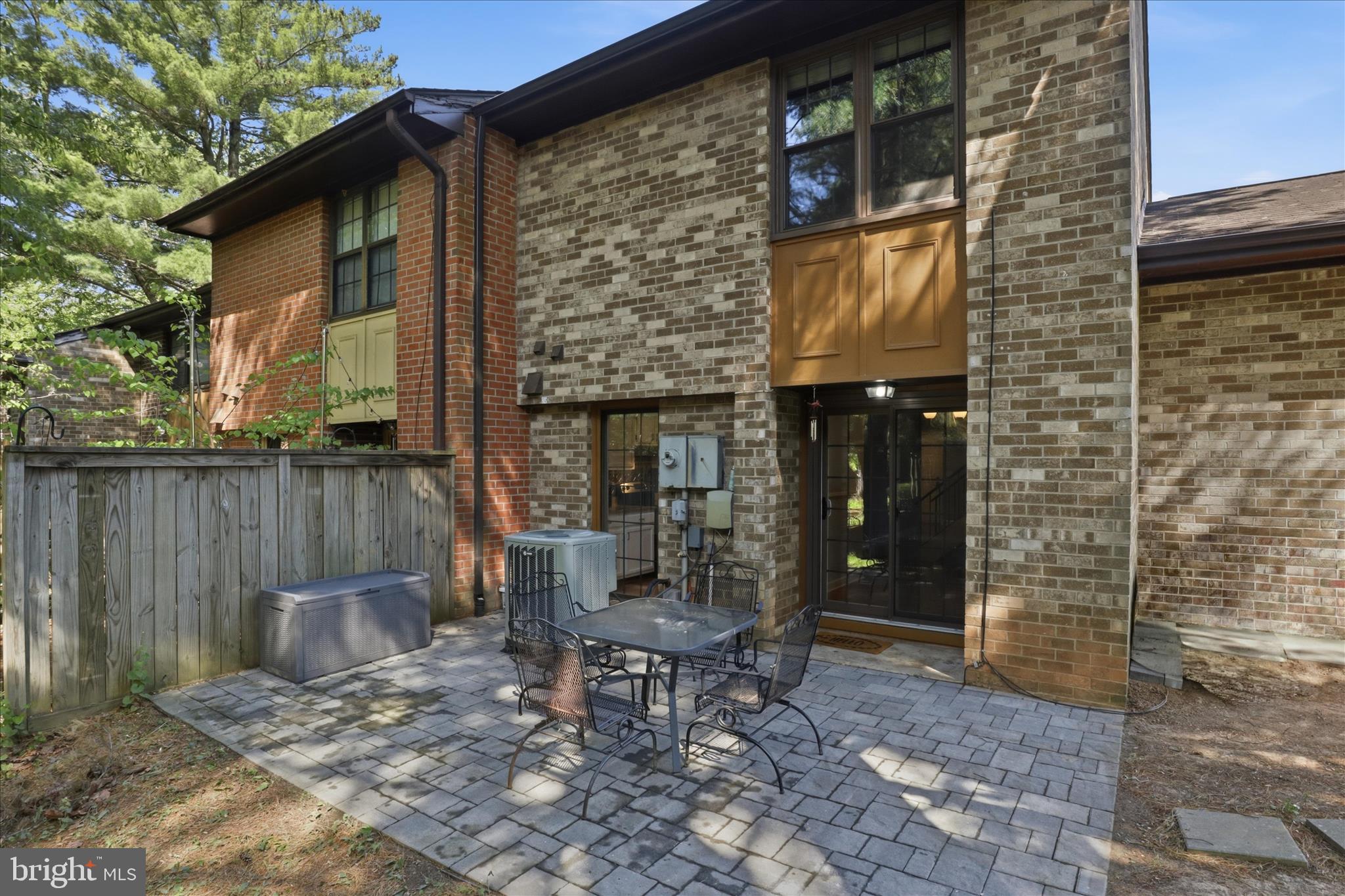 BOSTON RIDGE - Residential