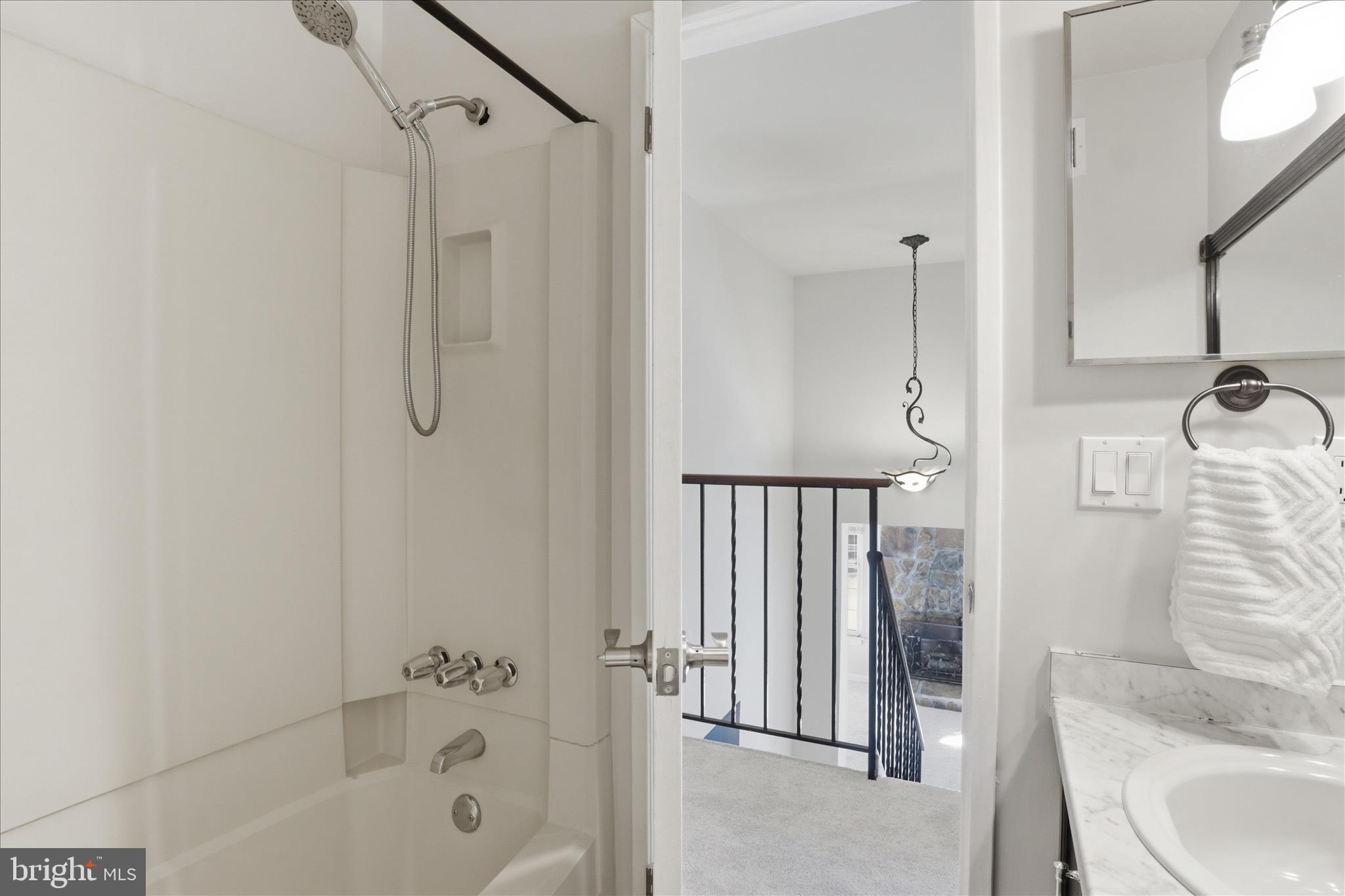 BOSTON RIDGE - Residential