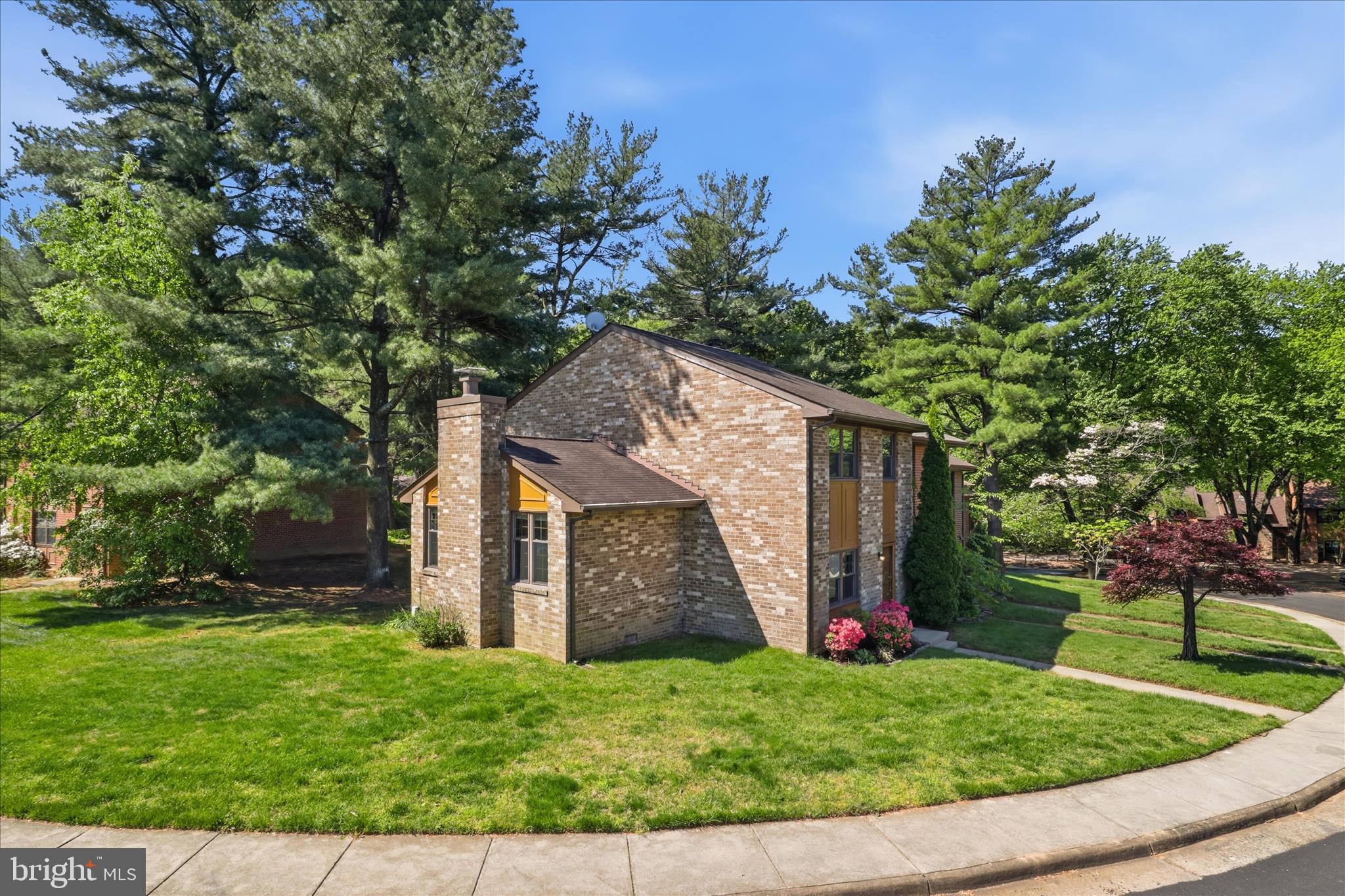 BOSTON RIDGE - Residential