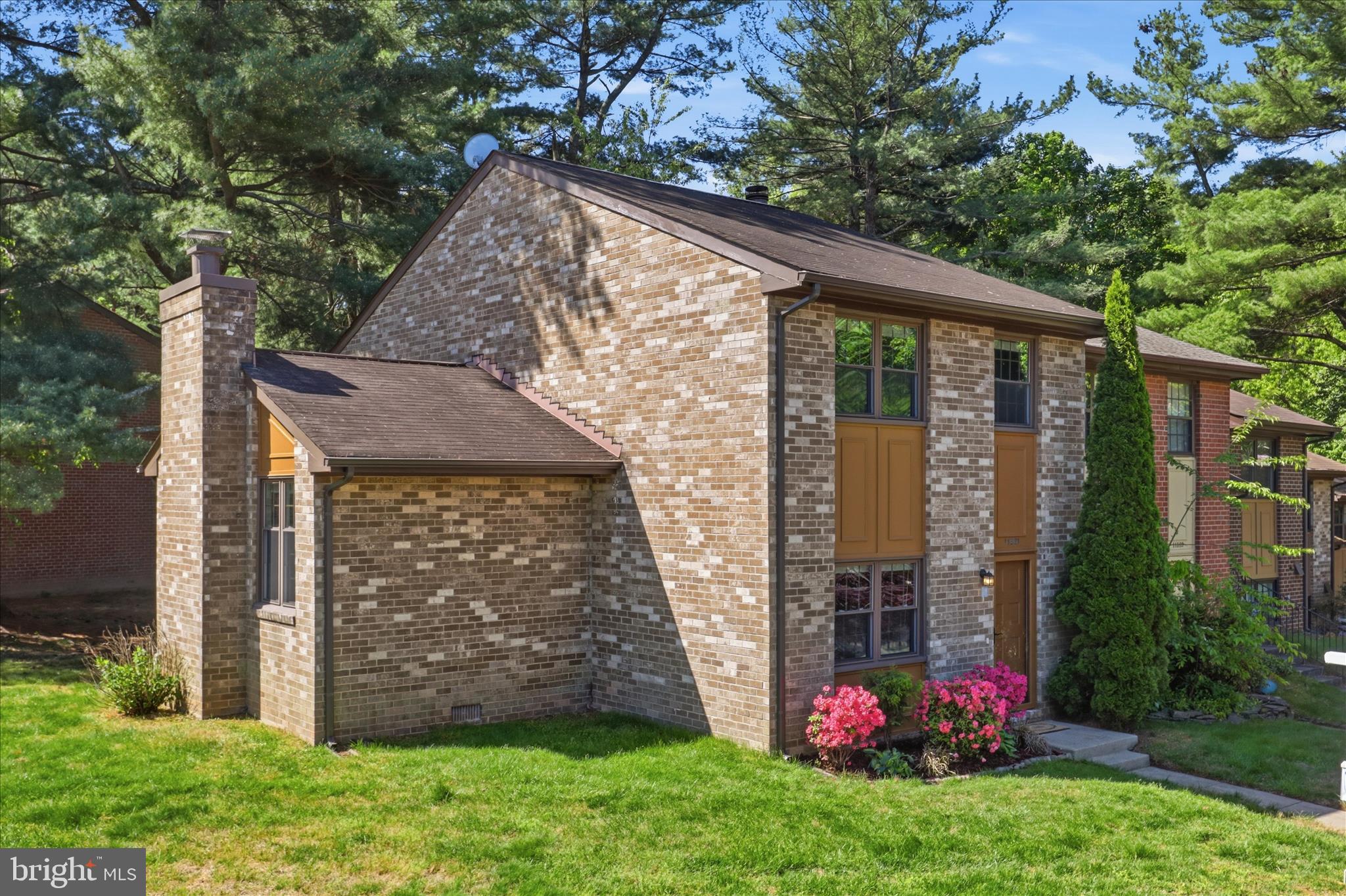 BOSTON RIDGE - Residential