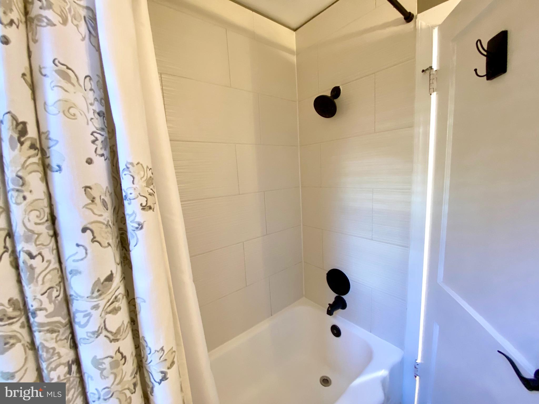 BELLE VIEW CONDOMINIUMS - Residential Lease