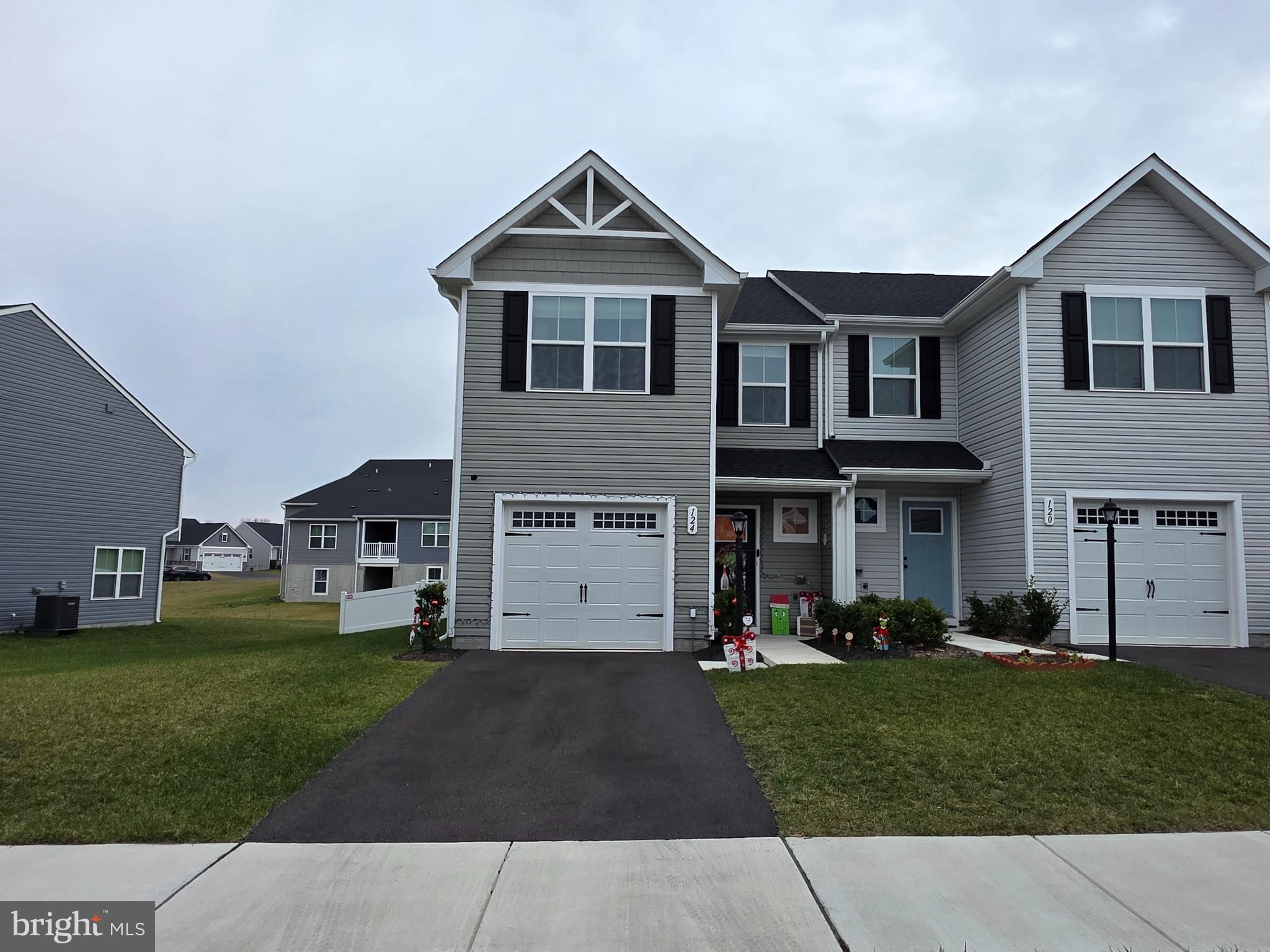 ARCADIA NORTH - Residential