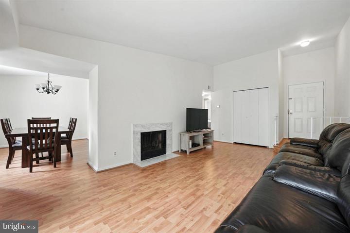 ESPRIT - Residential Lease