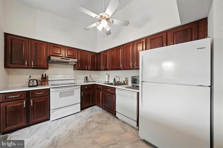 ESPRIT - Residential Lease