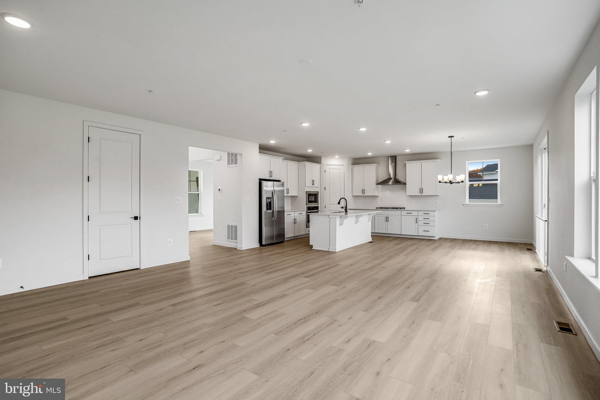 WORTHINGTON GROVE - Residential