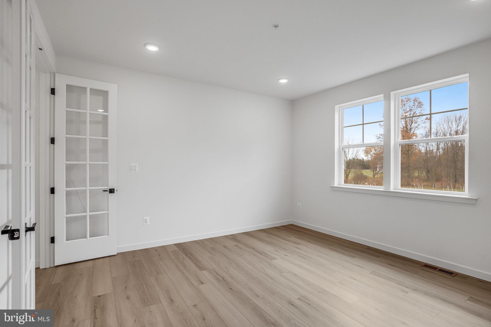 WORTHINGTON GROVE - Residential