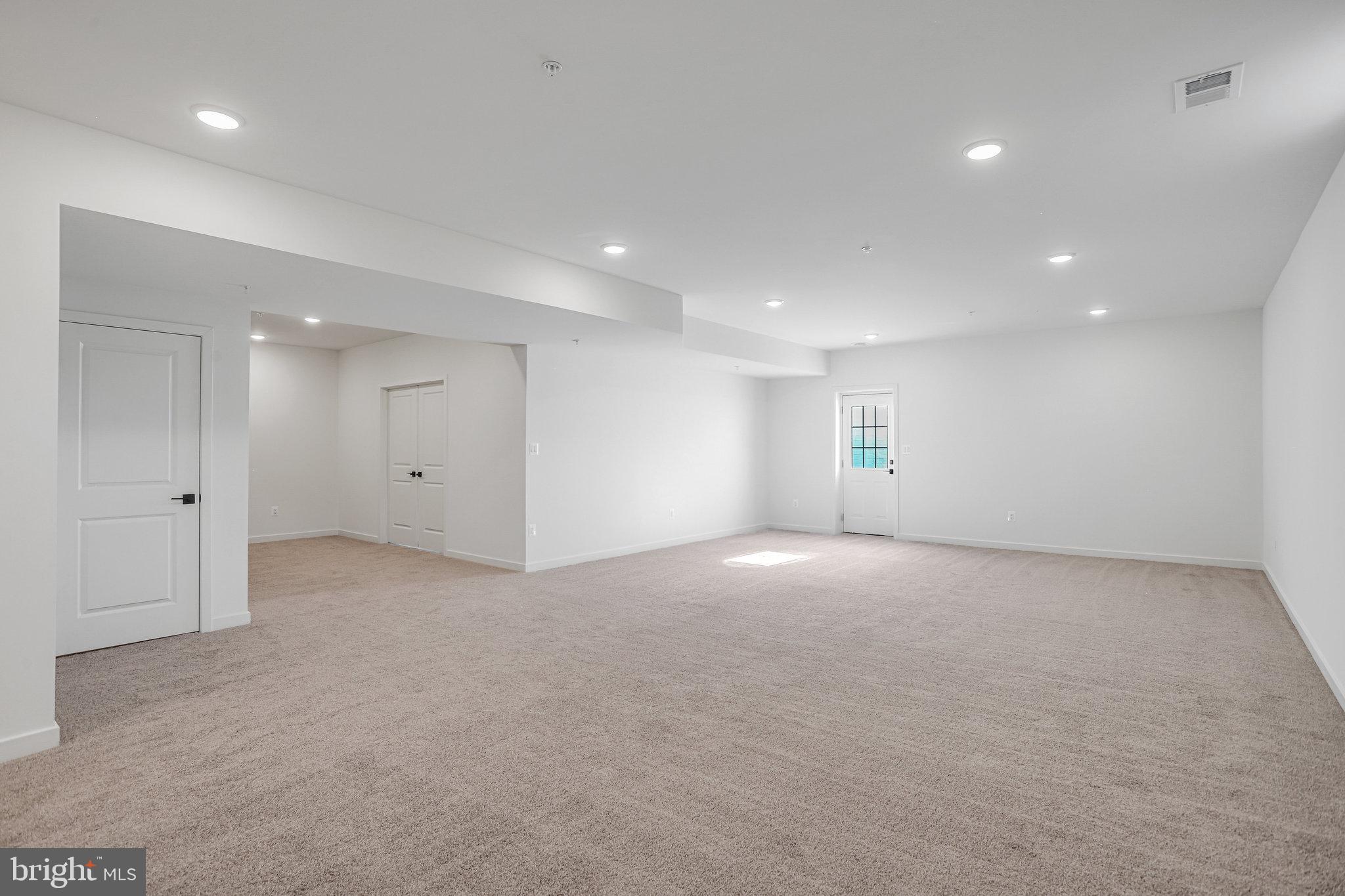 WORTHINGTON GROVE - Residential